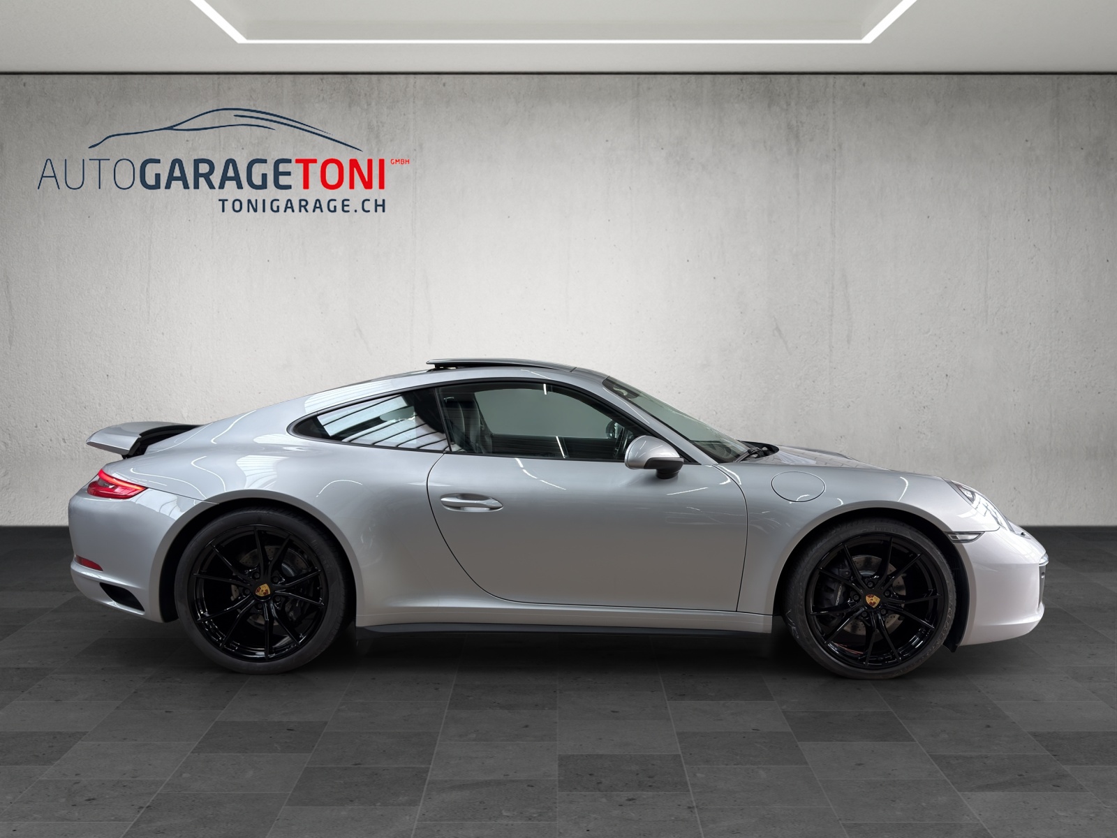 PORSCHE 911 Carrera 4 PDK-image-4