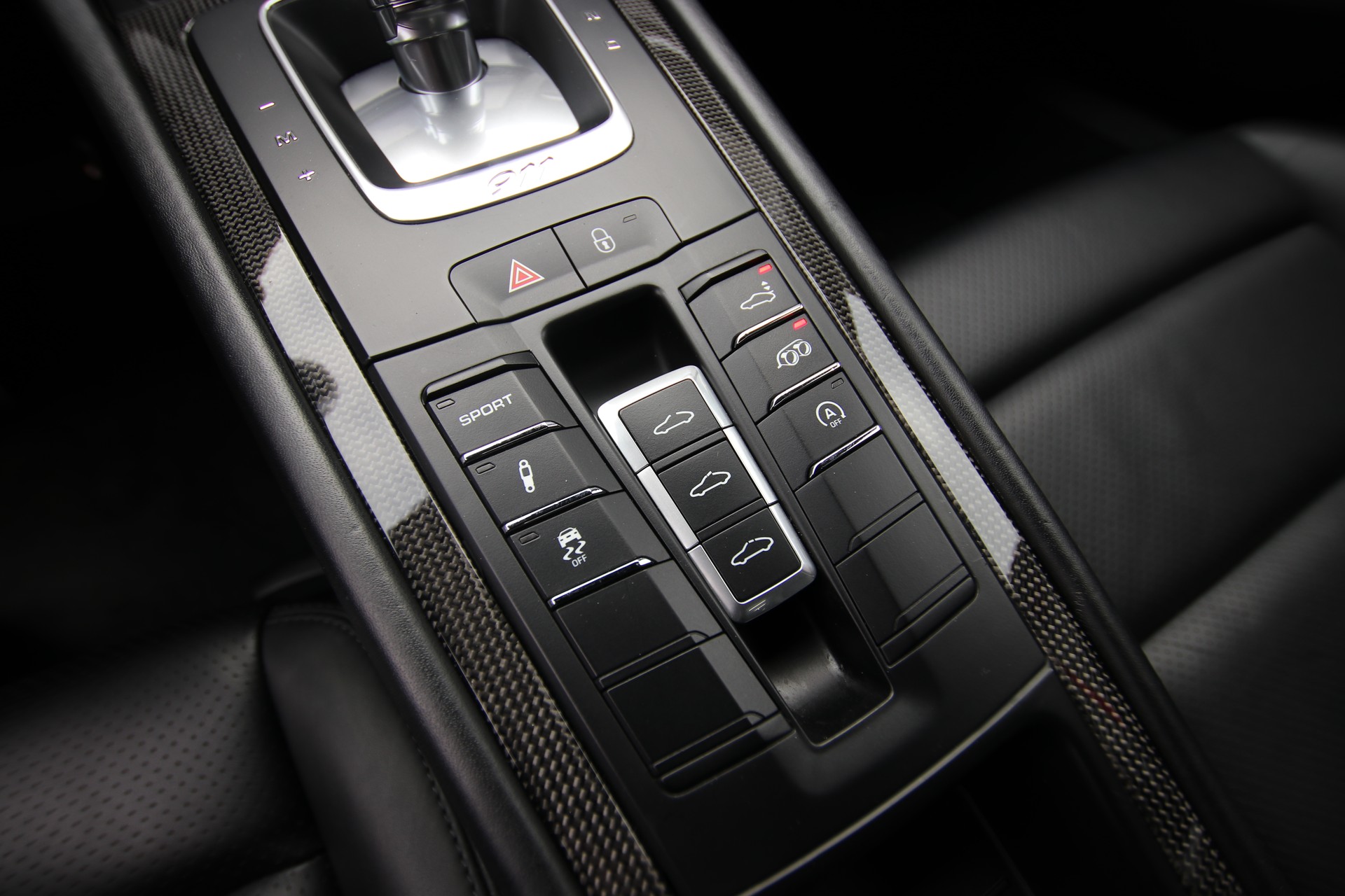 PORSCHE 911 Carrera 4 PDK-image-20