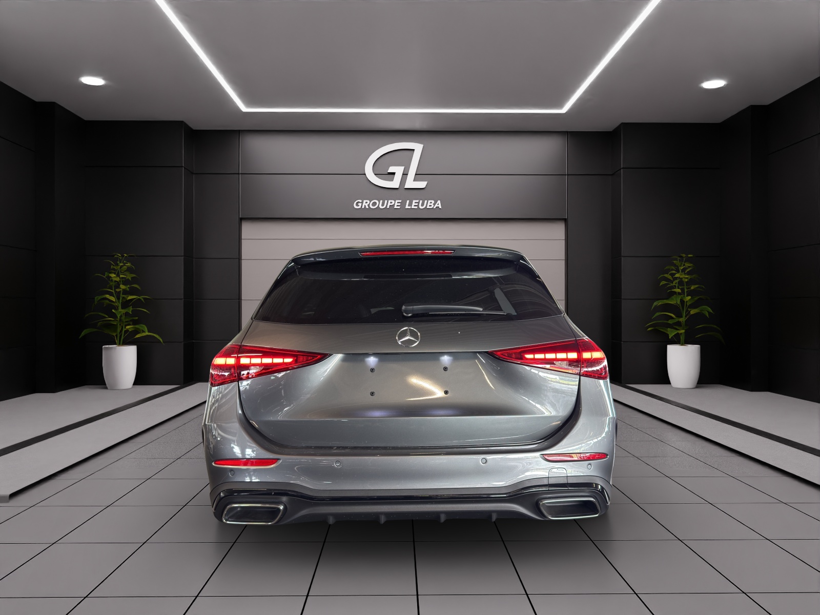 MERCEDES-BENZ C 300 T 4 Matic-image-4
