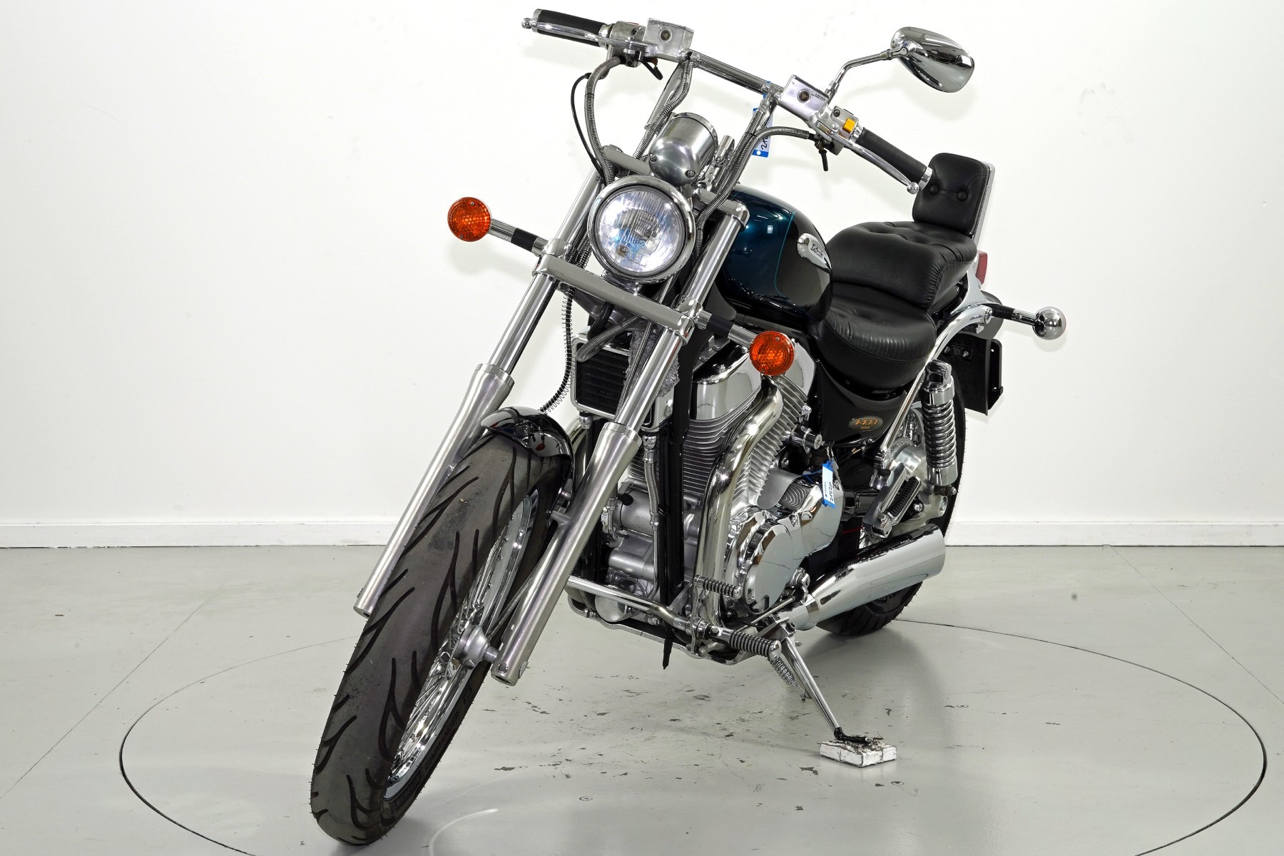 SUZUKI VS 1400 GLP-image-2