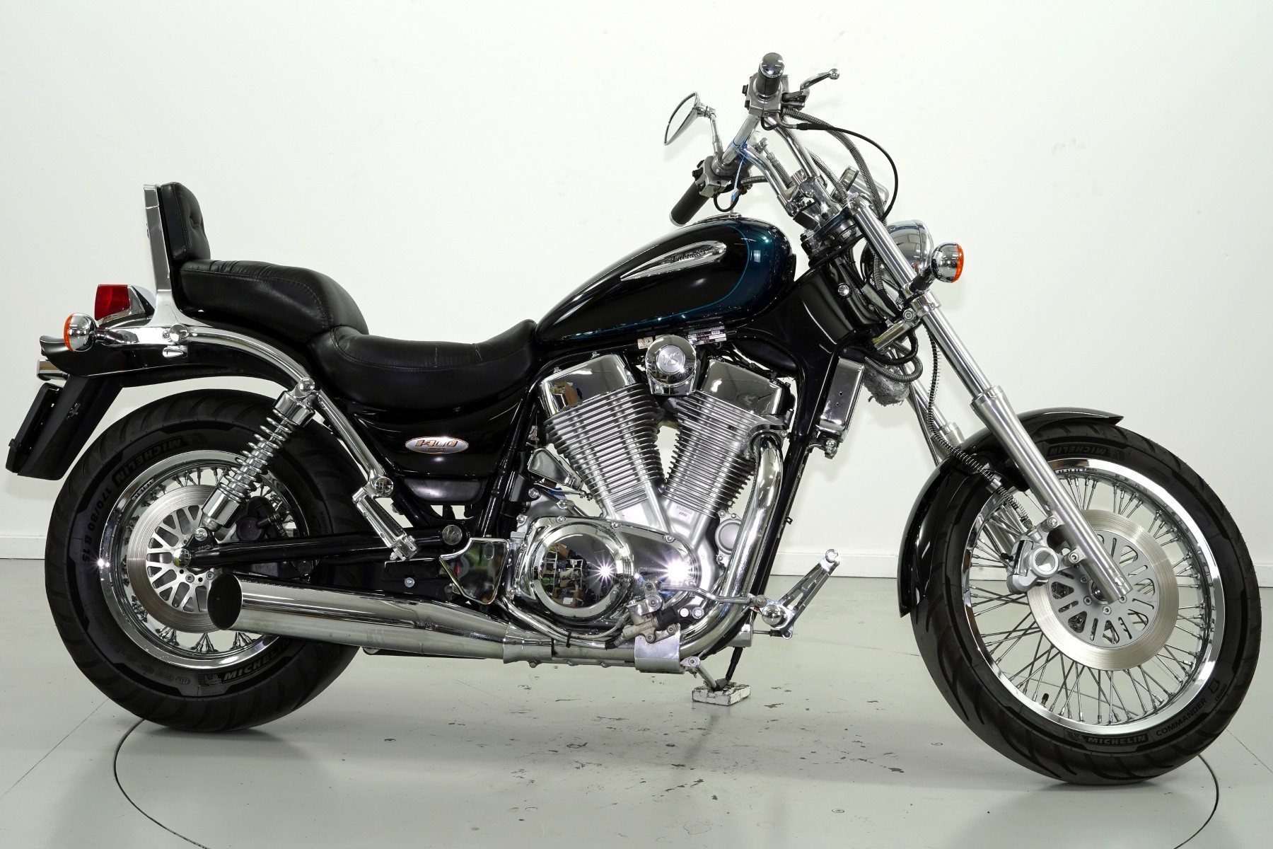 SUZUKI VS 1400 GLP-image-3
