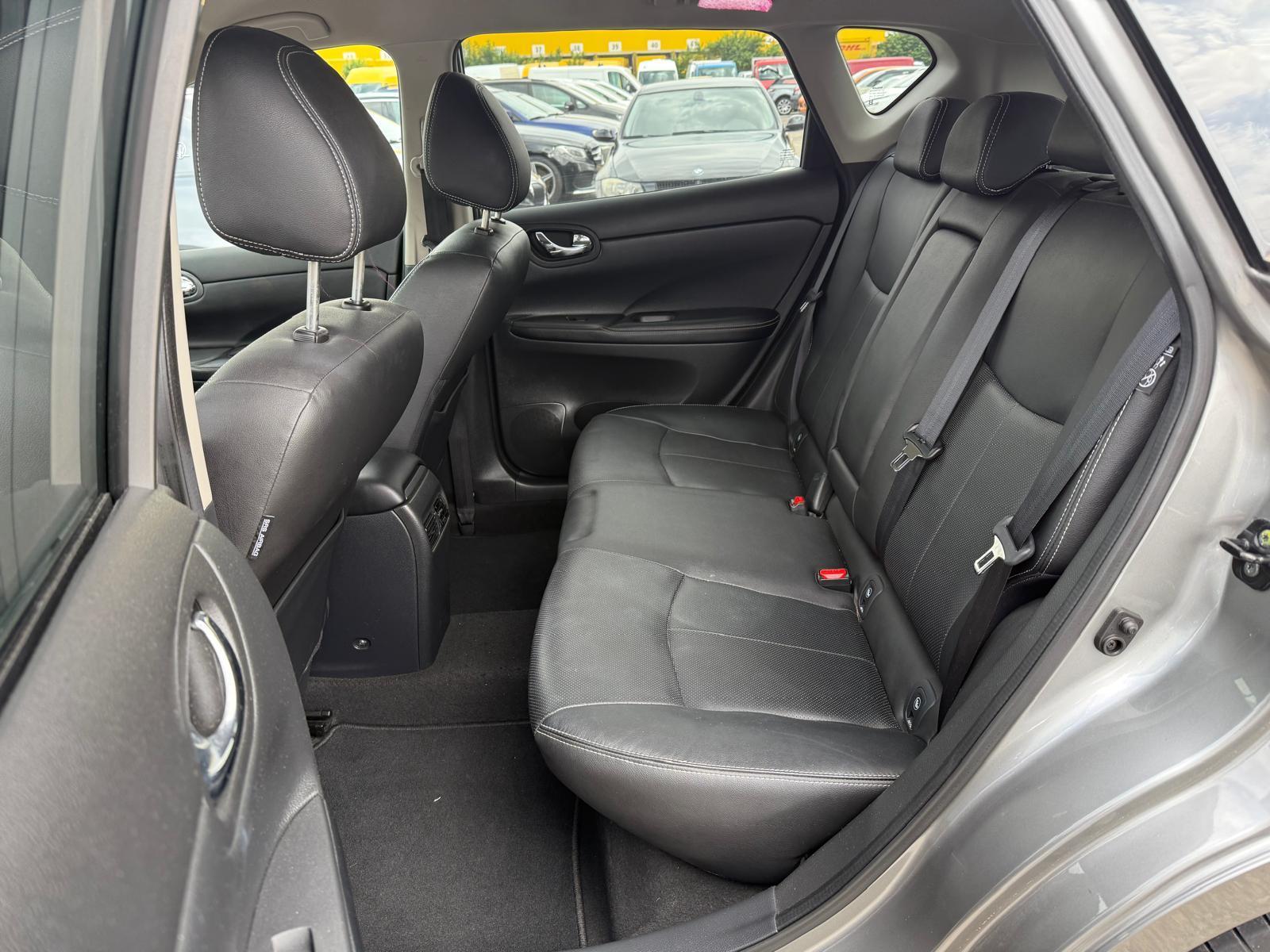 NISSAN Pulsar 1.6 DIG-T Tekna-image-11