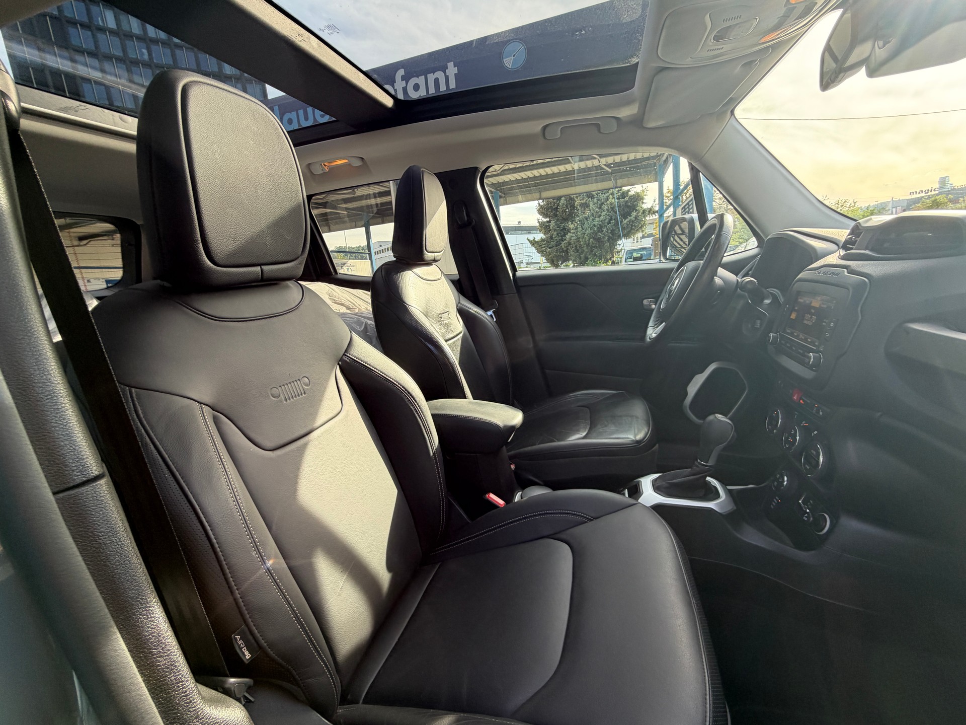 JEEP Renegade 2.0 CRD Limited AWD + Low Range 9ATX-image-21