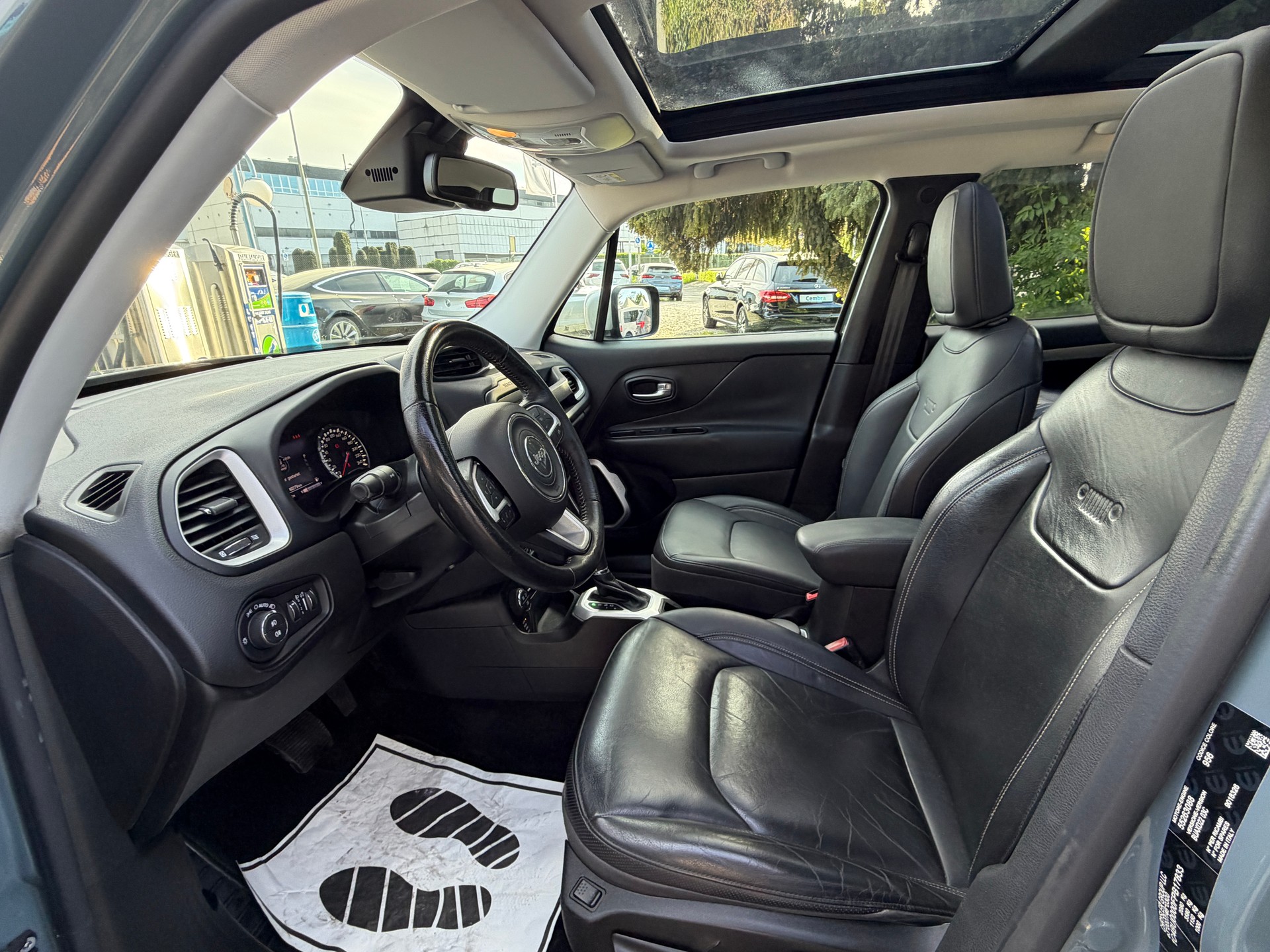 JEEP Renegade 2.0 CRD Limited AWD + Low Range 9ATX-image-11
