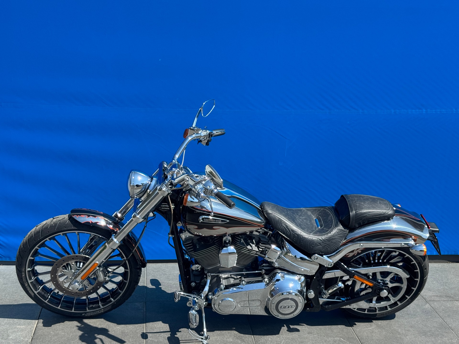 HARLEY-DAVIDSON FXSBSE Softail Breakout ABS CVO-image-12