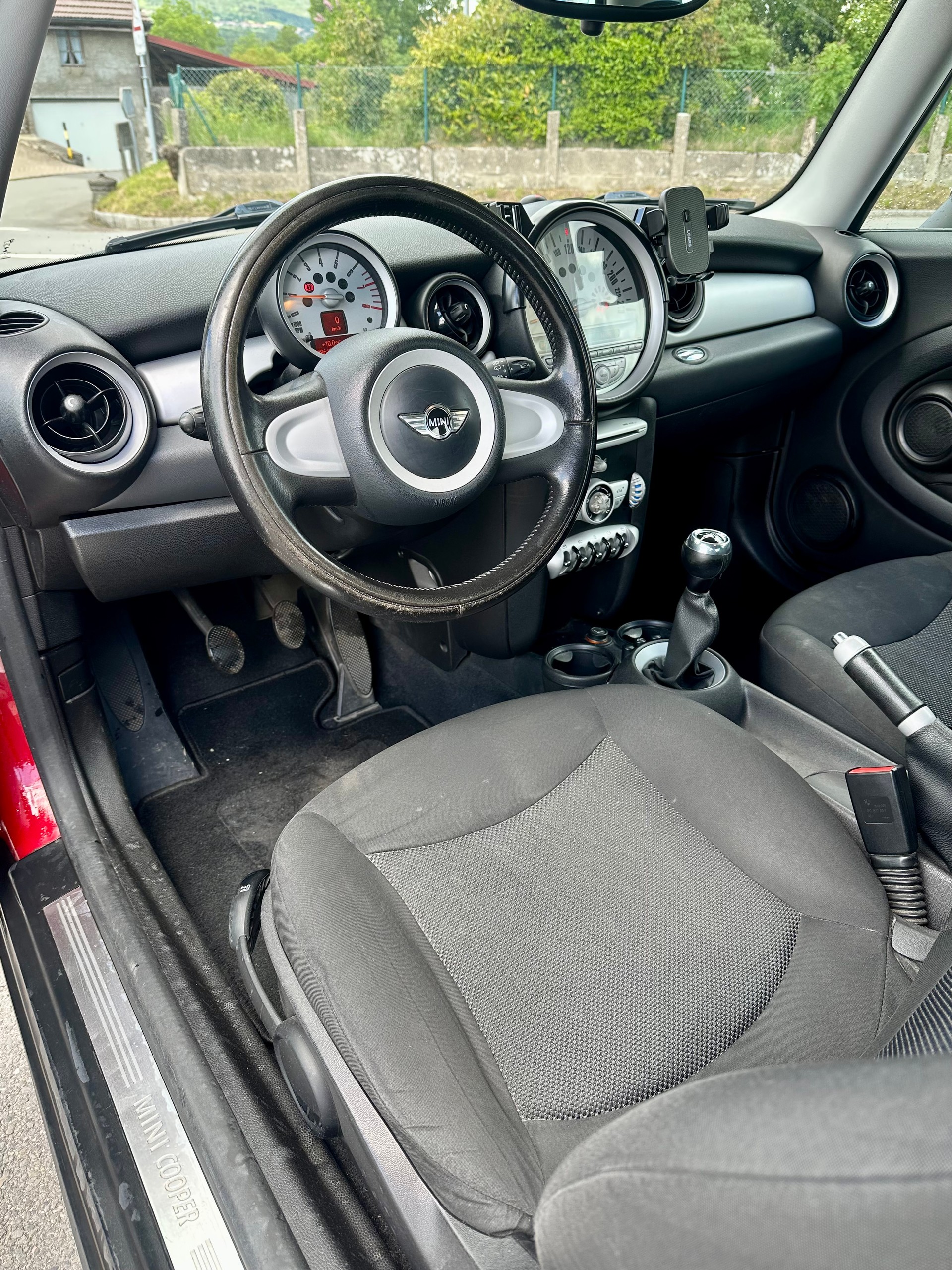 MINI Cooper-image-9