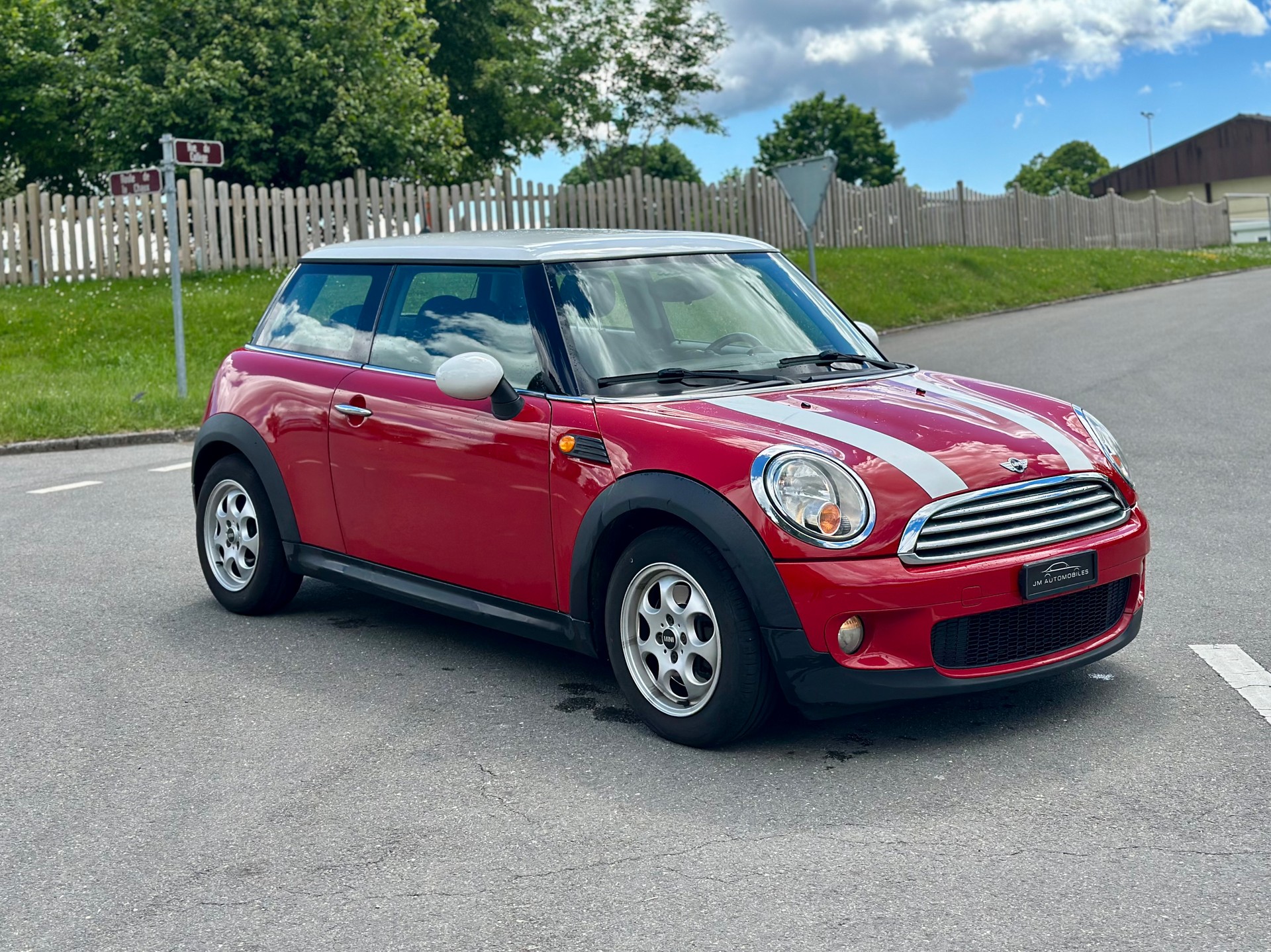 MINI Cooper-image-1