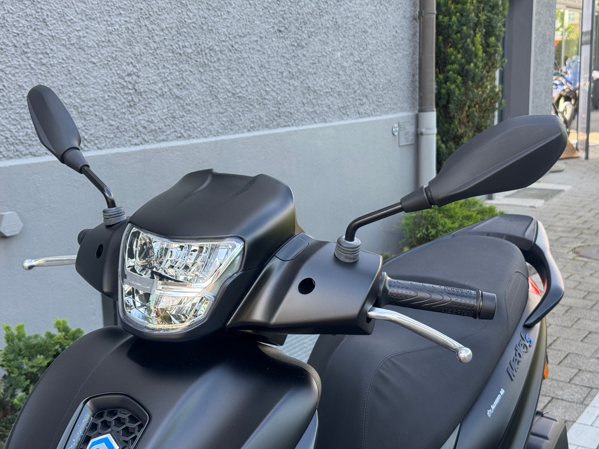PIAGGIO Medley 125 Sport E5+-image-1