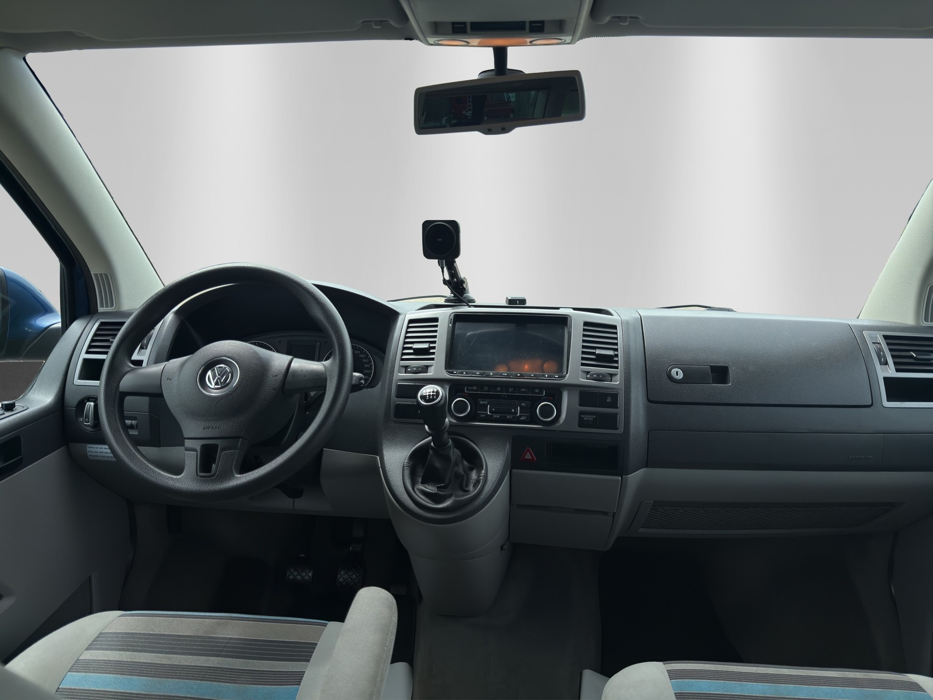 VW T5 California 2.0 Bi-TDI Beach 4Motion-image-8