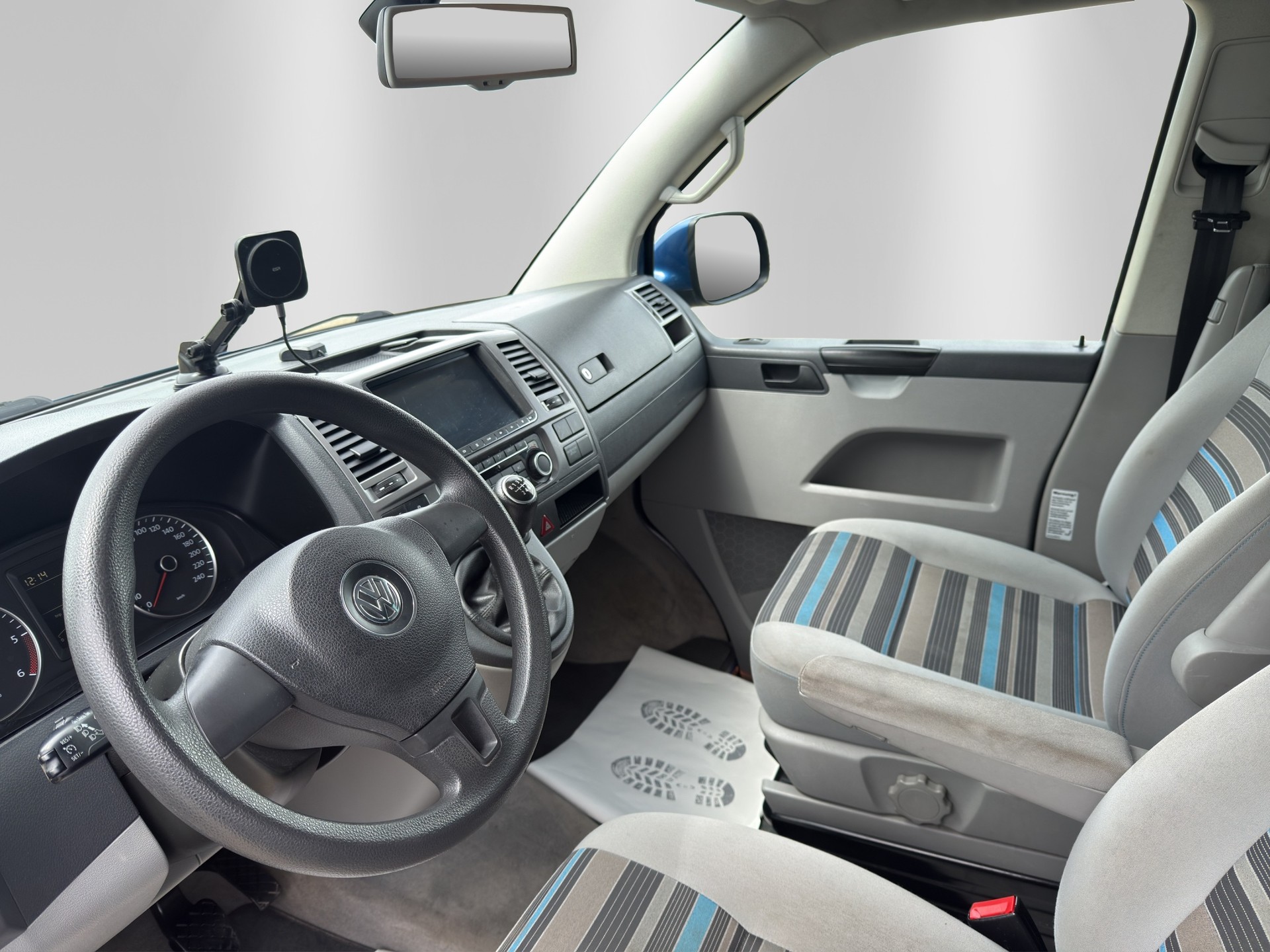 VW T5 California 2.0 Bi-TDI Beach 4Motion-image-7