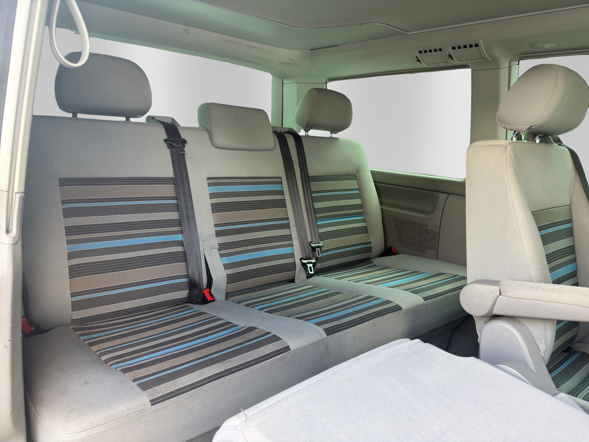 VW T5 California 2.0 Bi-TDI Beach 4Motion-image-14