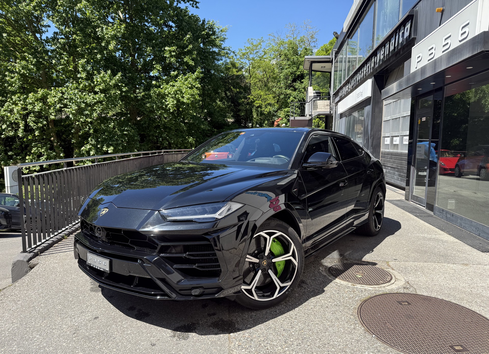 LAMBORGHINI Urus E-Gear