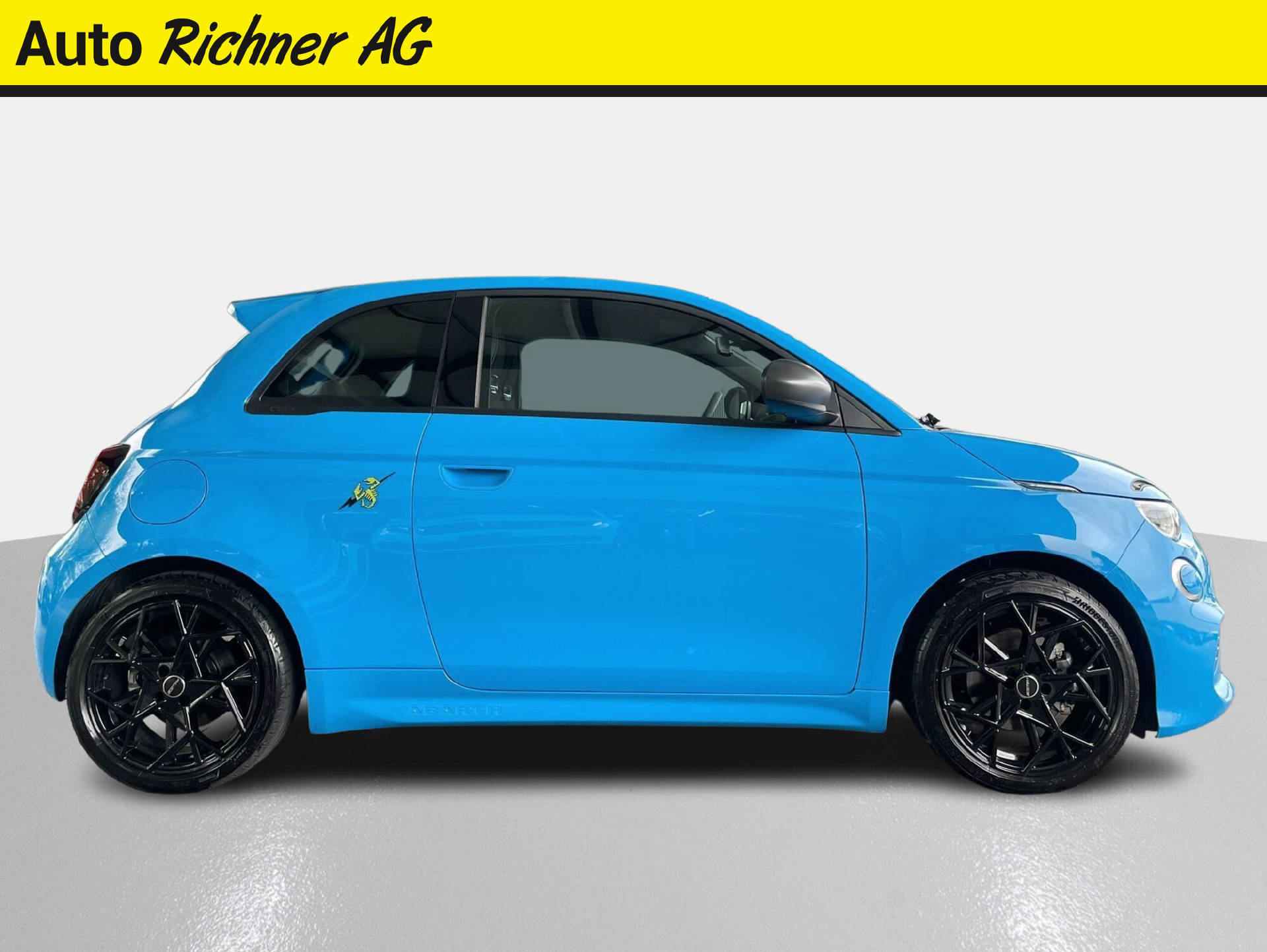 FIAT 500 Abarth Basis-showroom-element-2