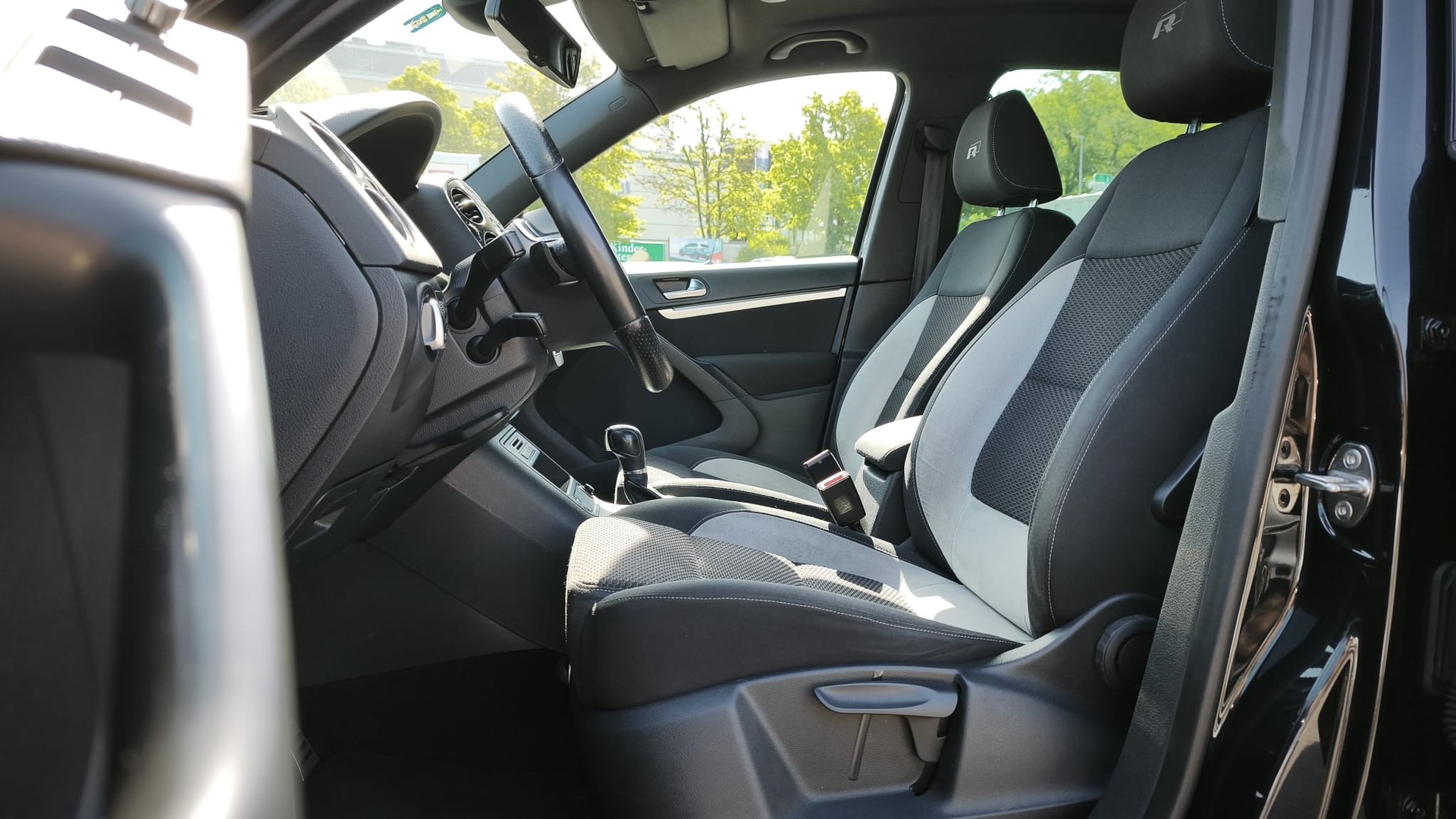 VW Tiguan 2.0 TSI Sport&Style 4Motion DSG-image-12