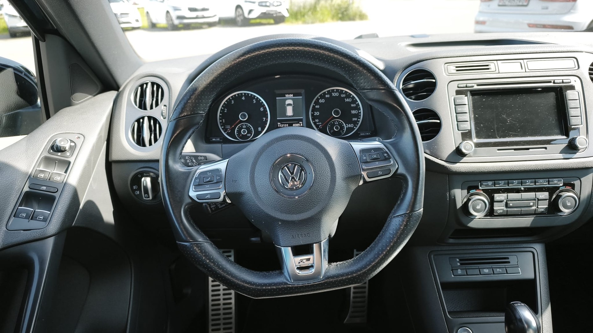 VW Tiguan 2.0 TSI Sport&Style 4Motion DSG-image-16