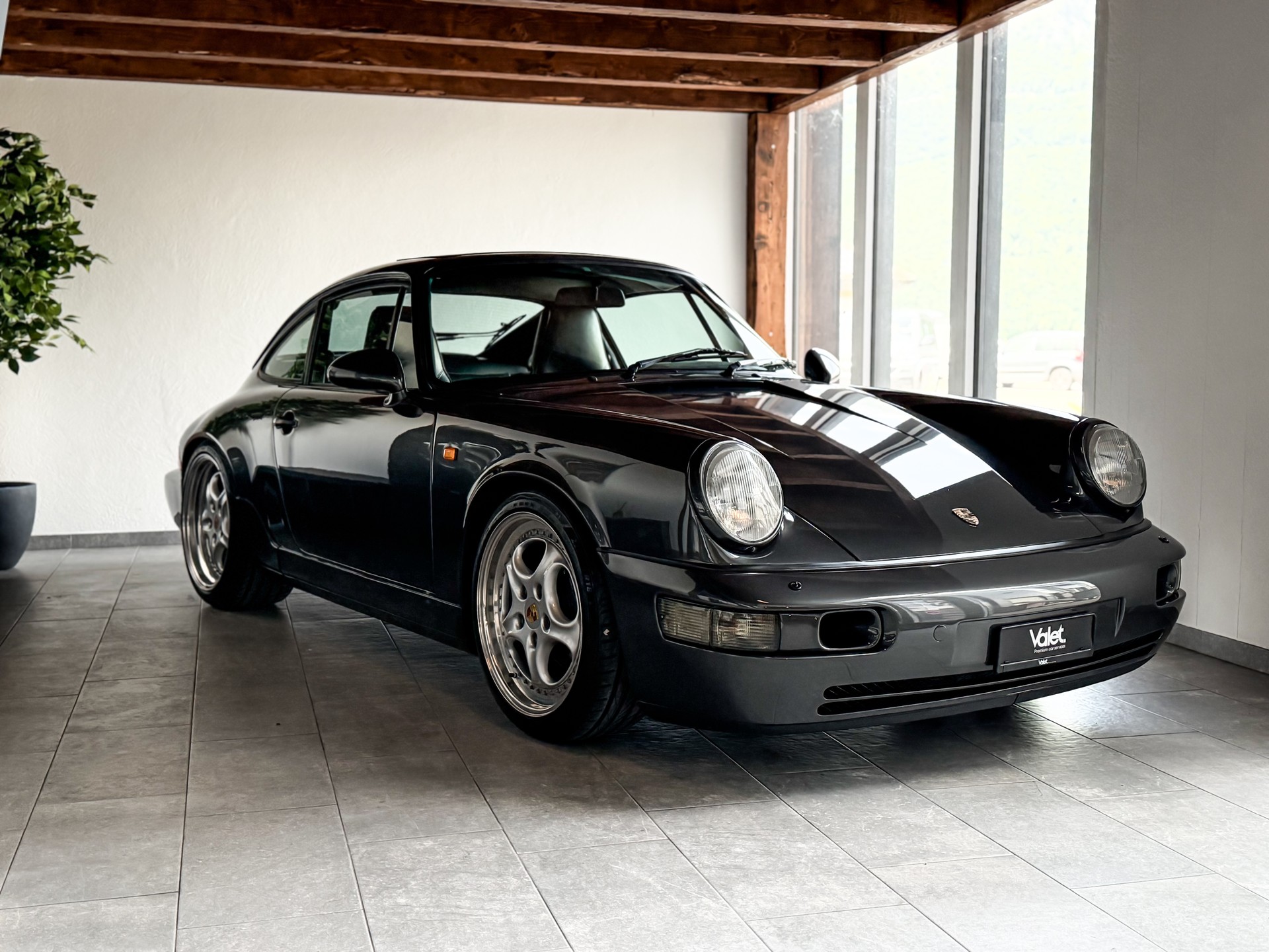 PORSCHE 911 Carrera 2-image-1