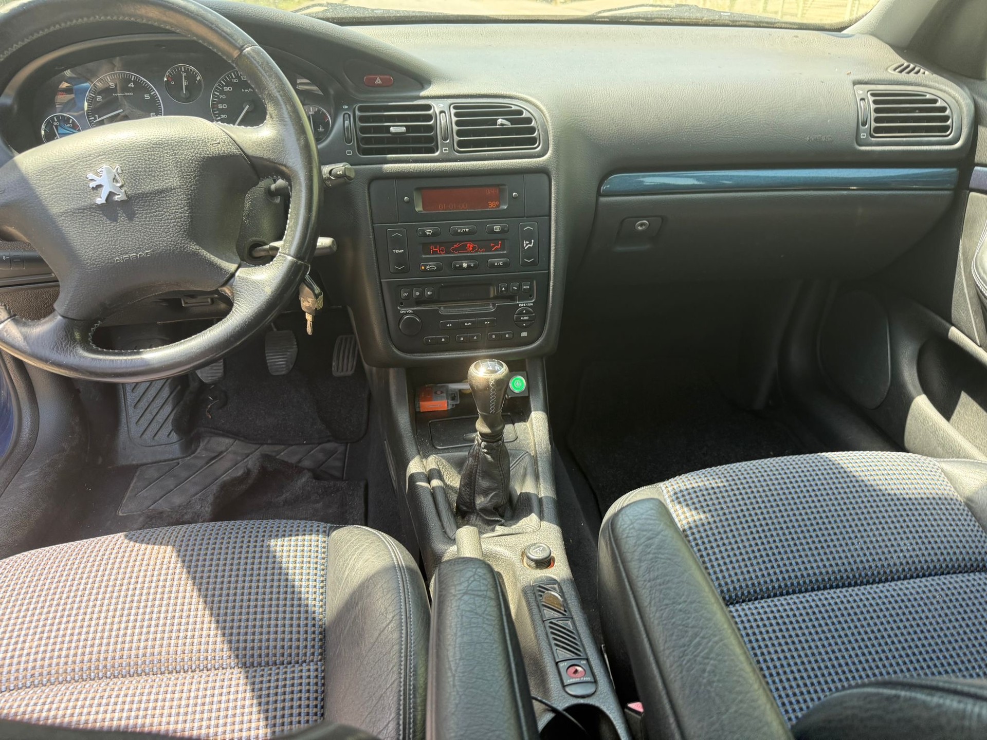 PEUGEOT 406 Sportline 2.2 16V-image-10