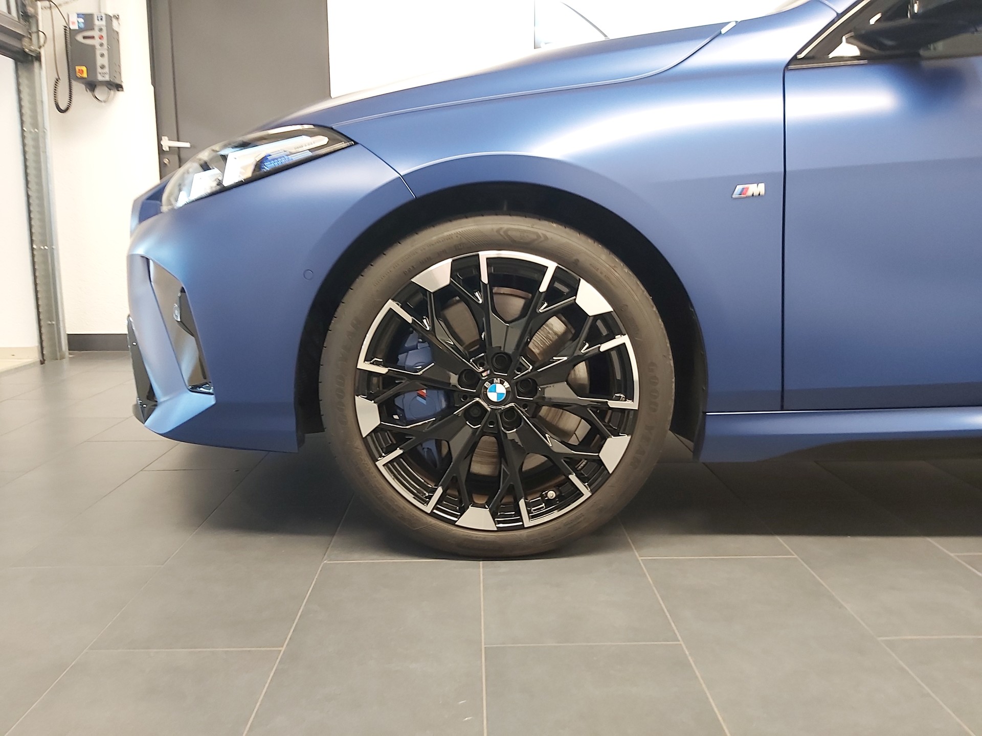 BMW M235 xDrive Gran Coupé-showroom-element-2