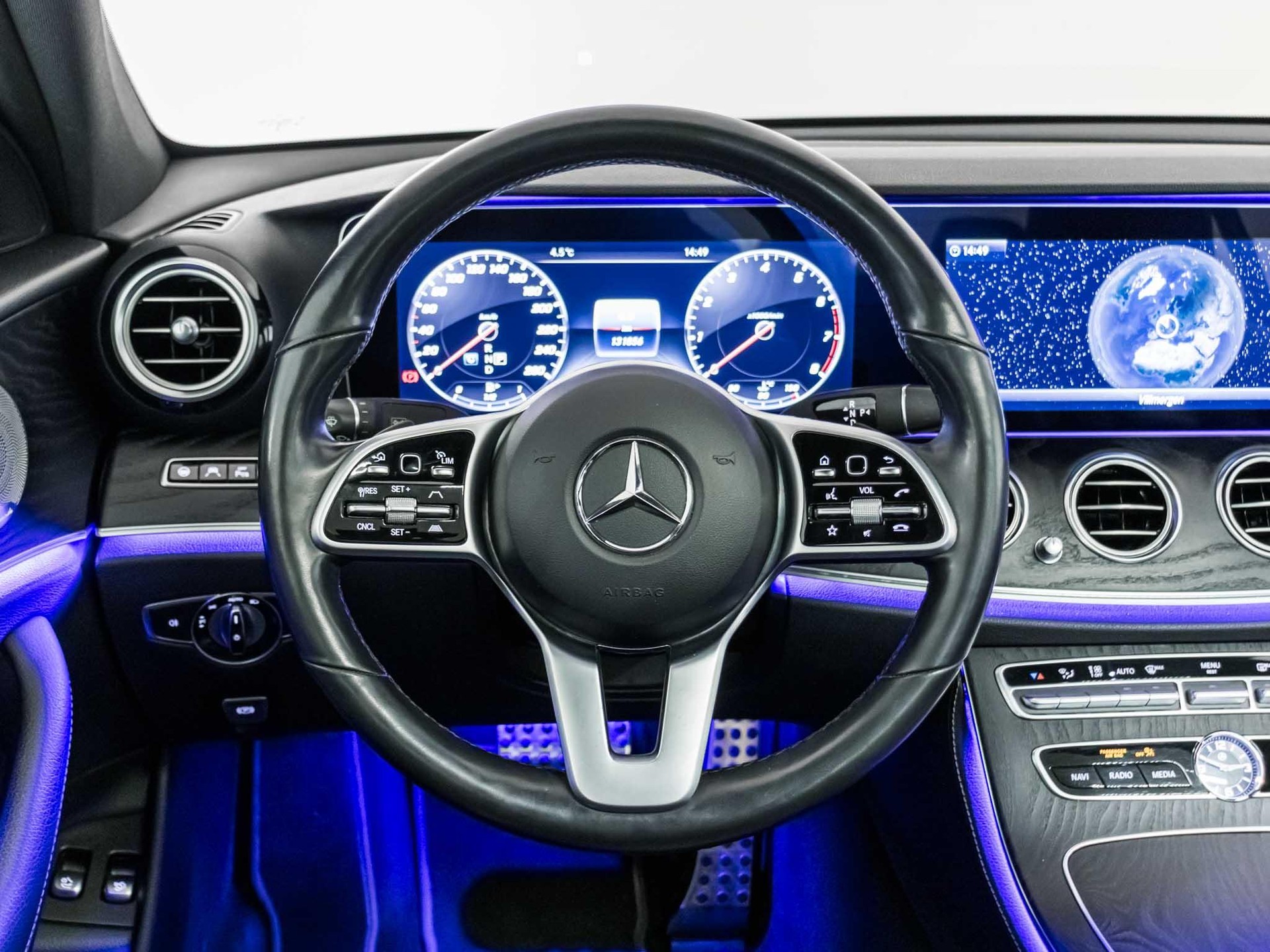 MERCEDES-BENZ E 450 4MATIC-image-10