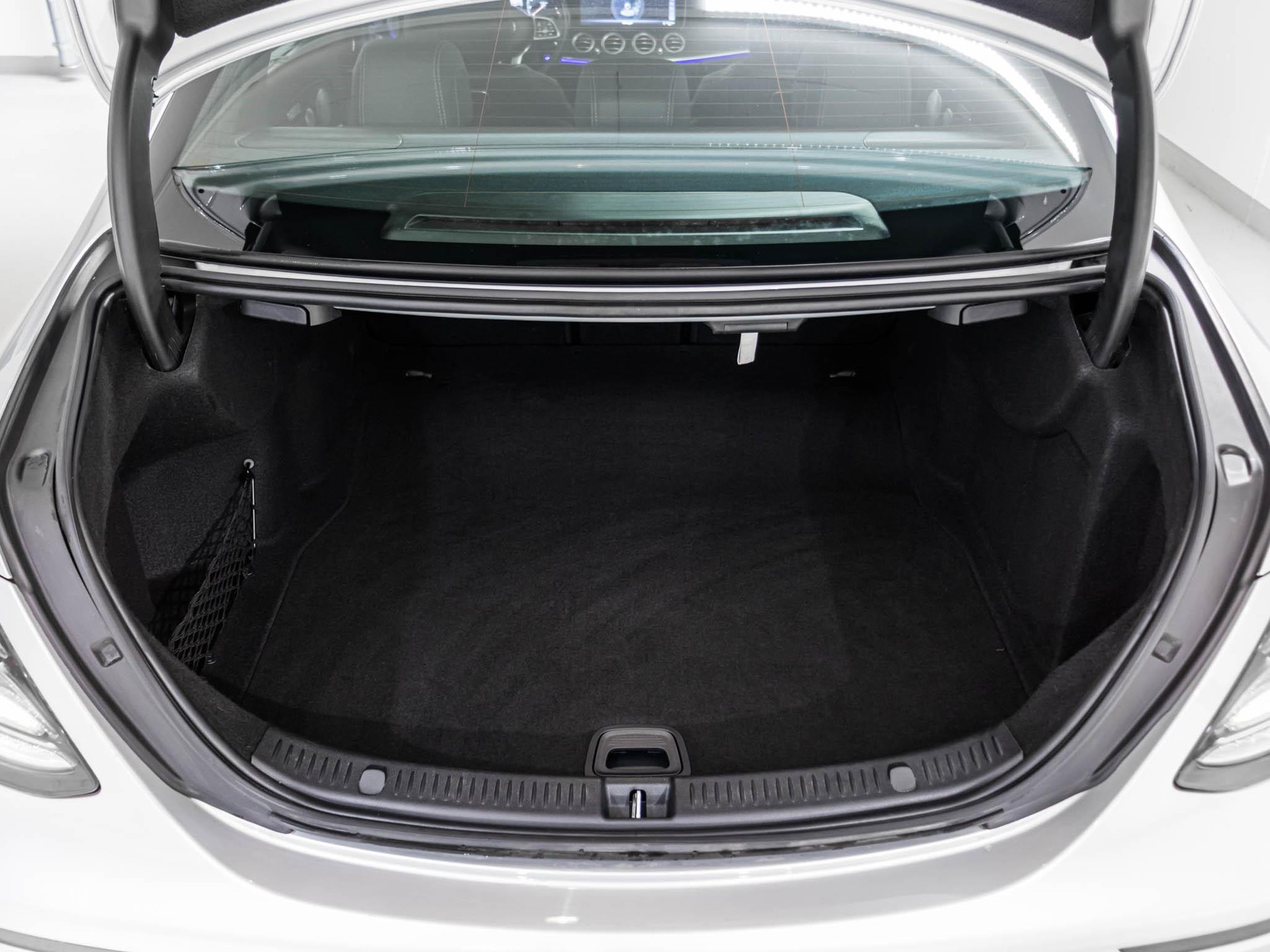 MERCEDES-BENZ E 450 4MATIC-image-13