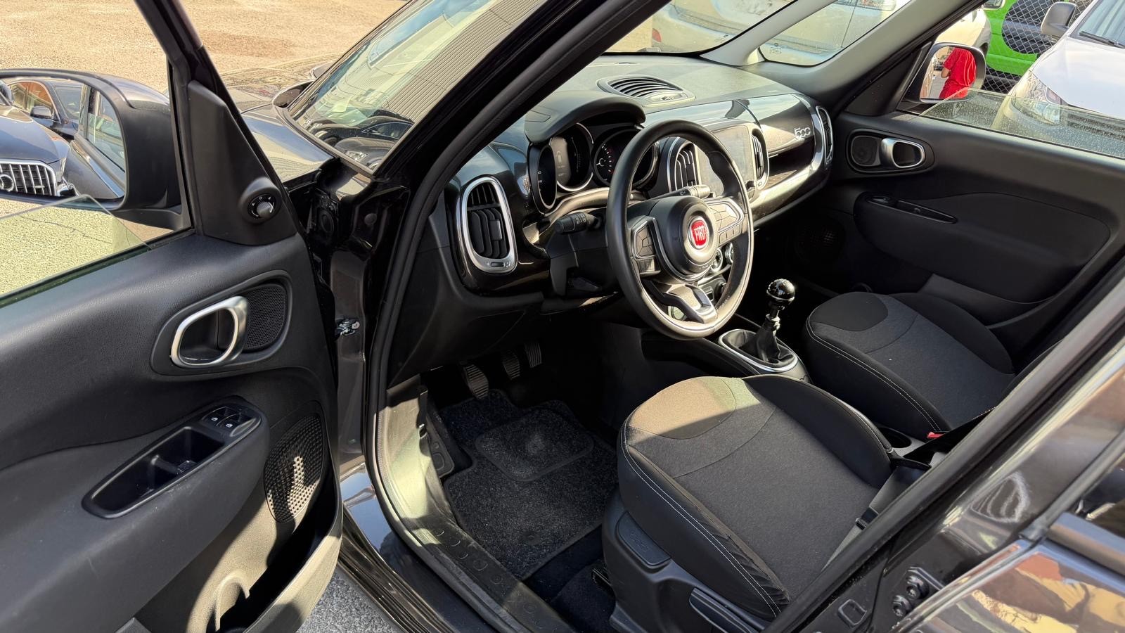 FIAT 500L 1.4 TB 16V Pop Star-image-6