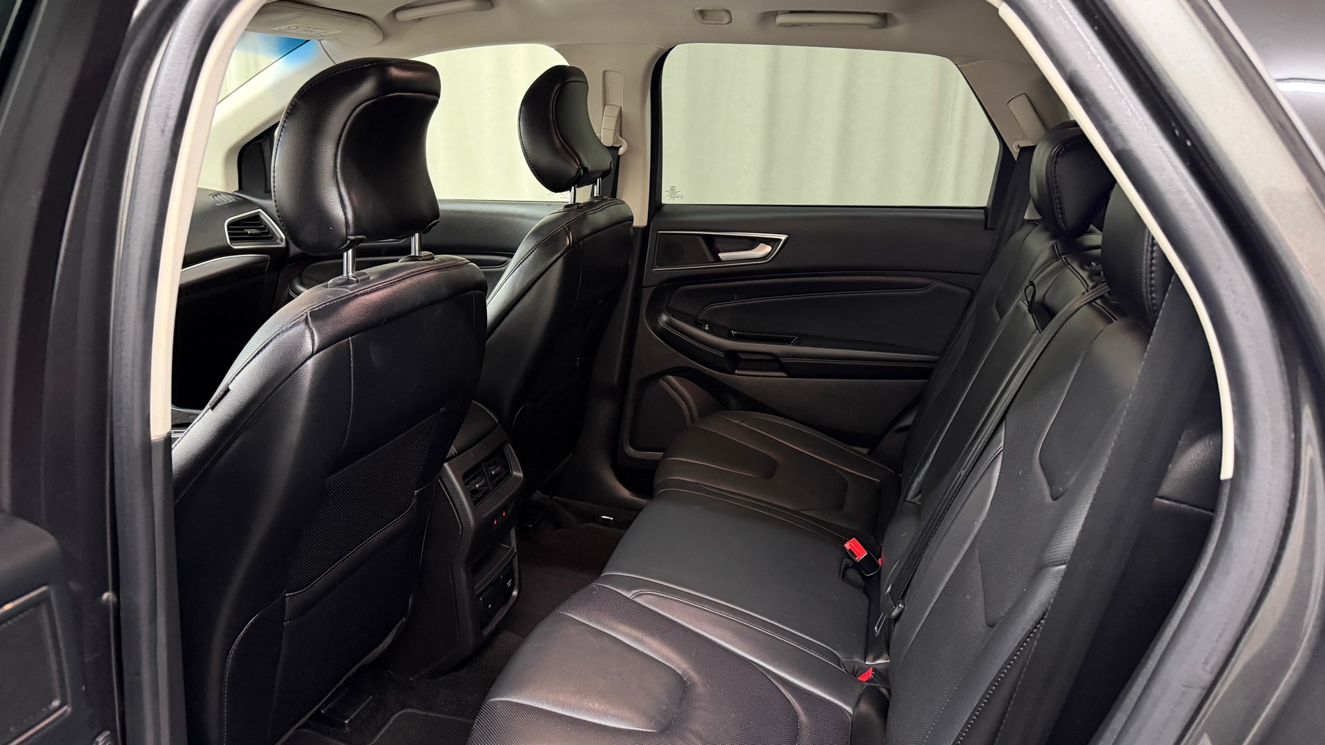 FORD Edge 2.0 TDCi Titanium 4WD PowerShift-image-9