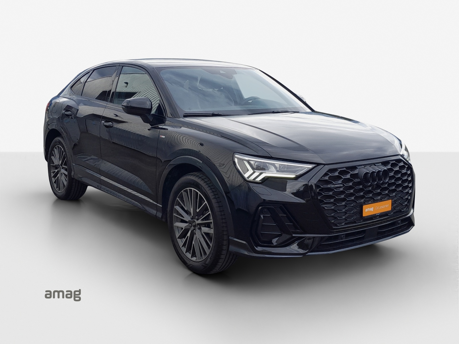 AUDI Q3 Sportback 40 TFSI S line quattro S-tronic-image-5