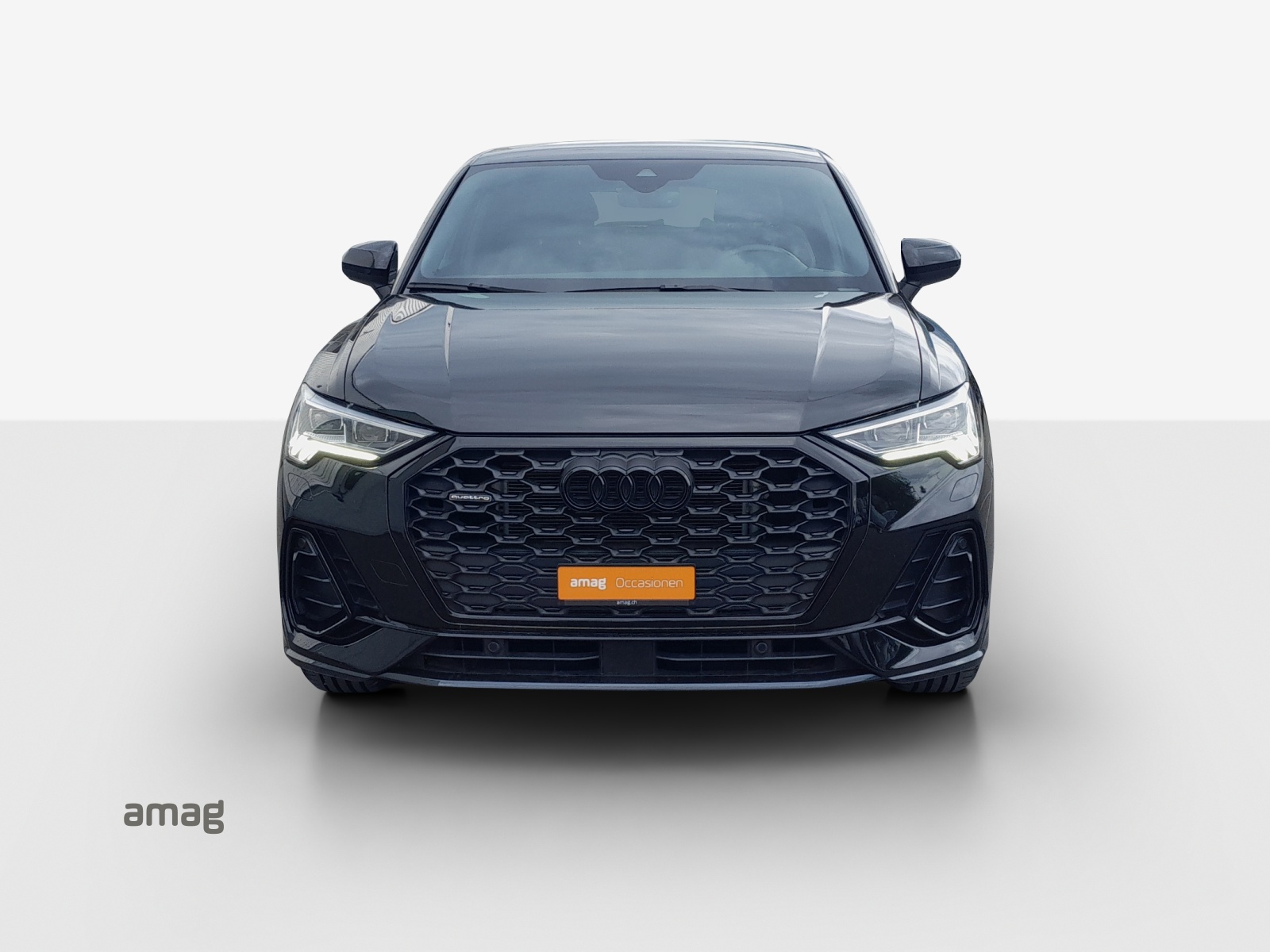 AUDI Q3 Sportback 40 TFSI S line quattro S-tronic-image-6