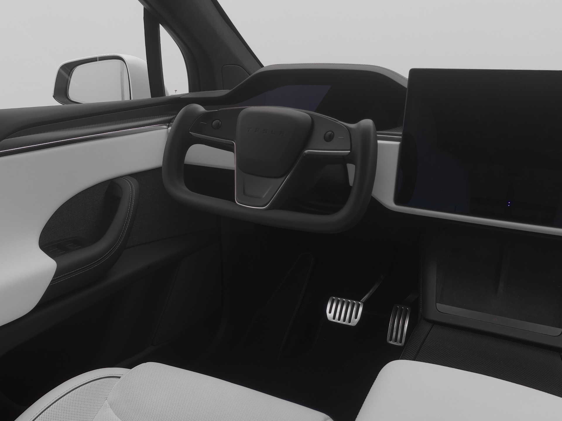 TESLA Model X Plaid-image-6