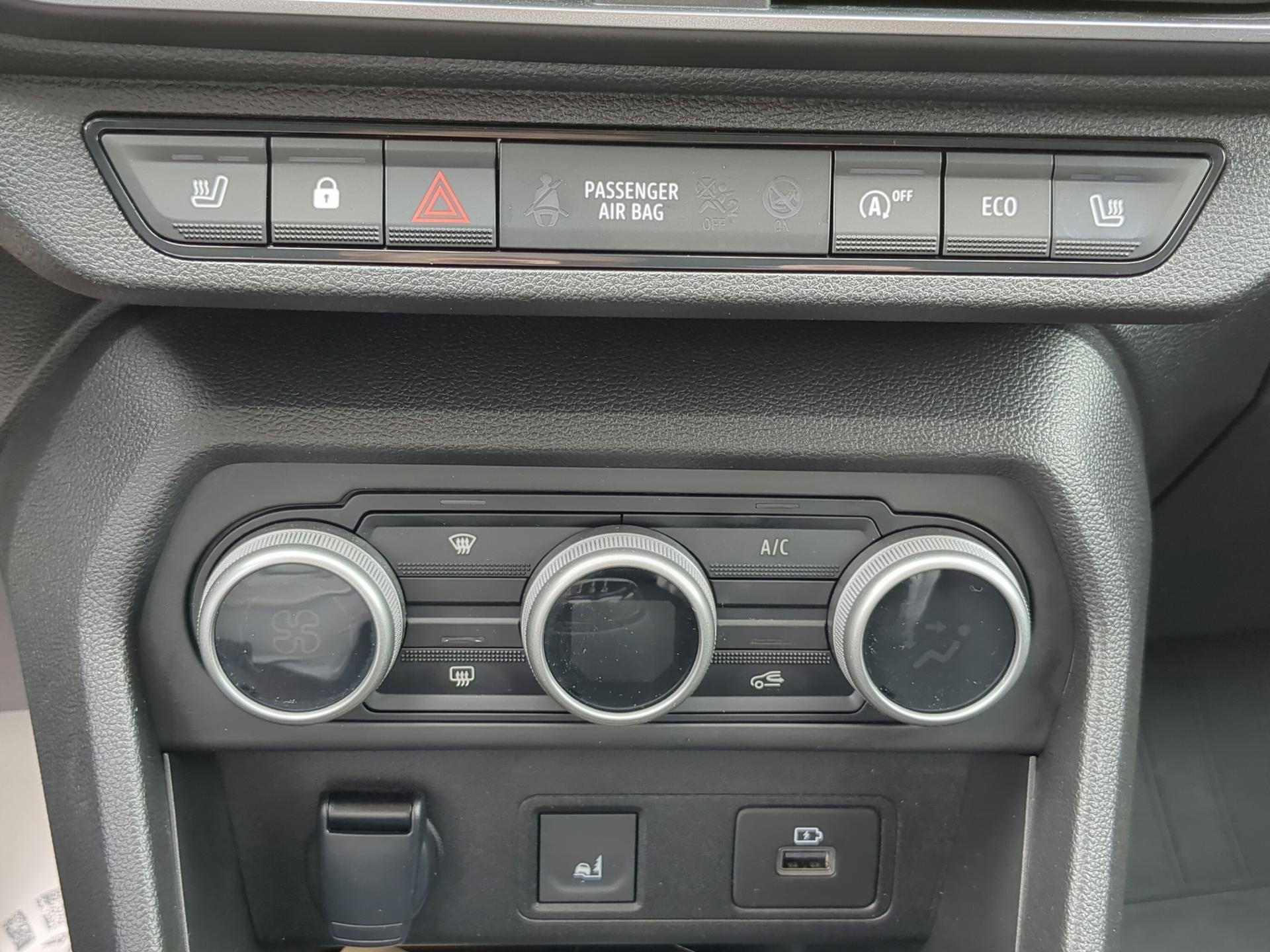 DACIA Jogger TCe 110 Extreme-image-18