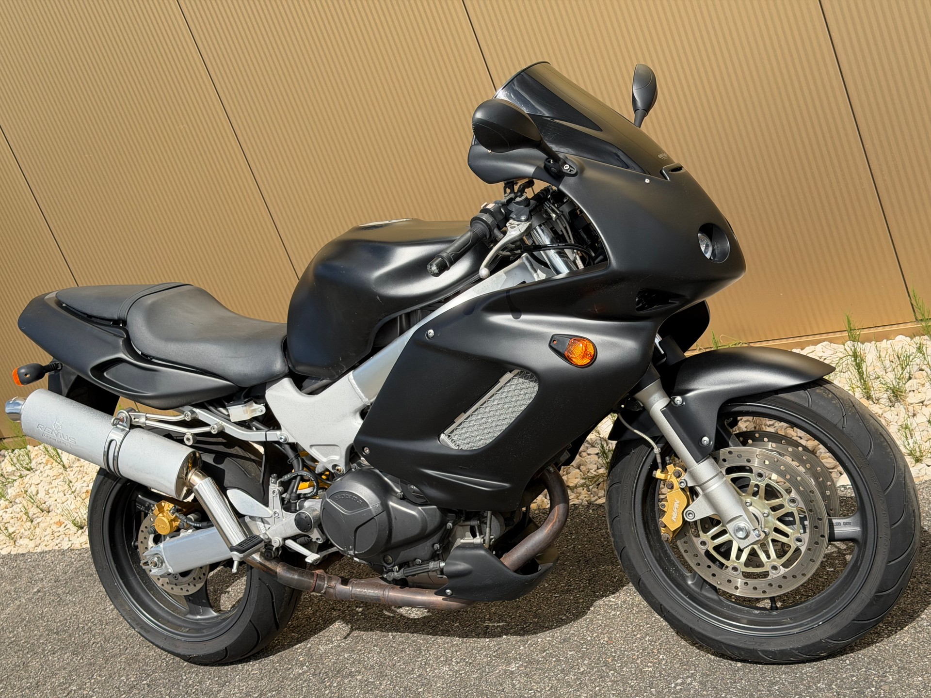HONDA VTR 1000 F V-X Fire Storm-image-2