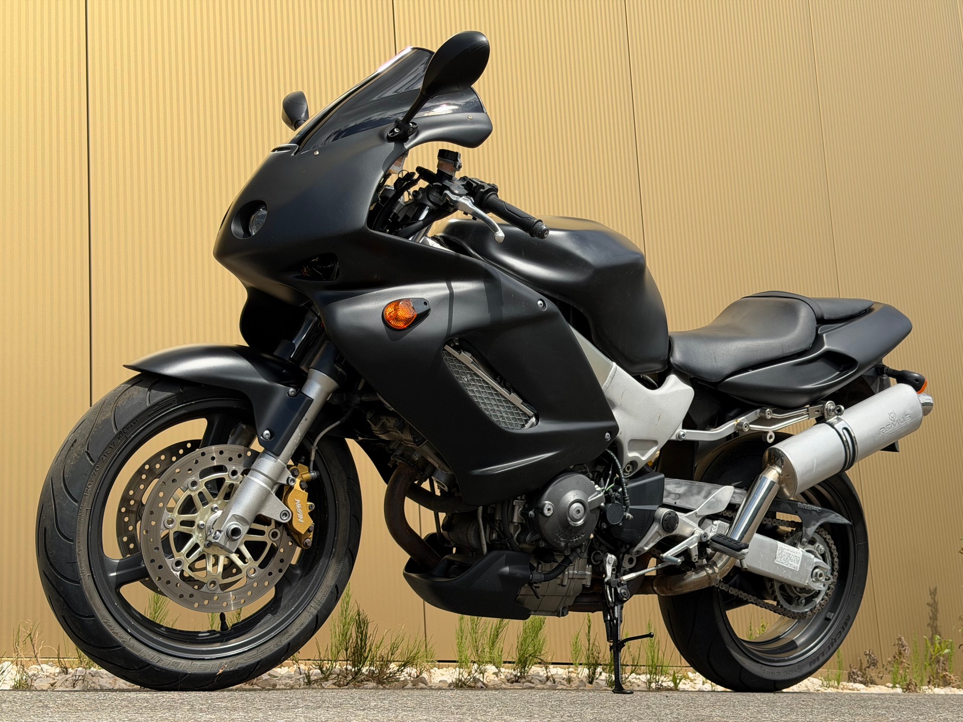 HONDA VTR 1000 F V-X Fire Storm-image-9