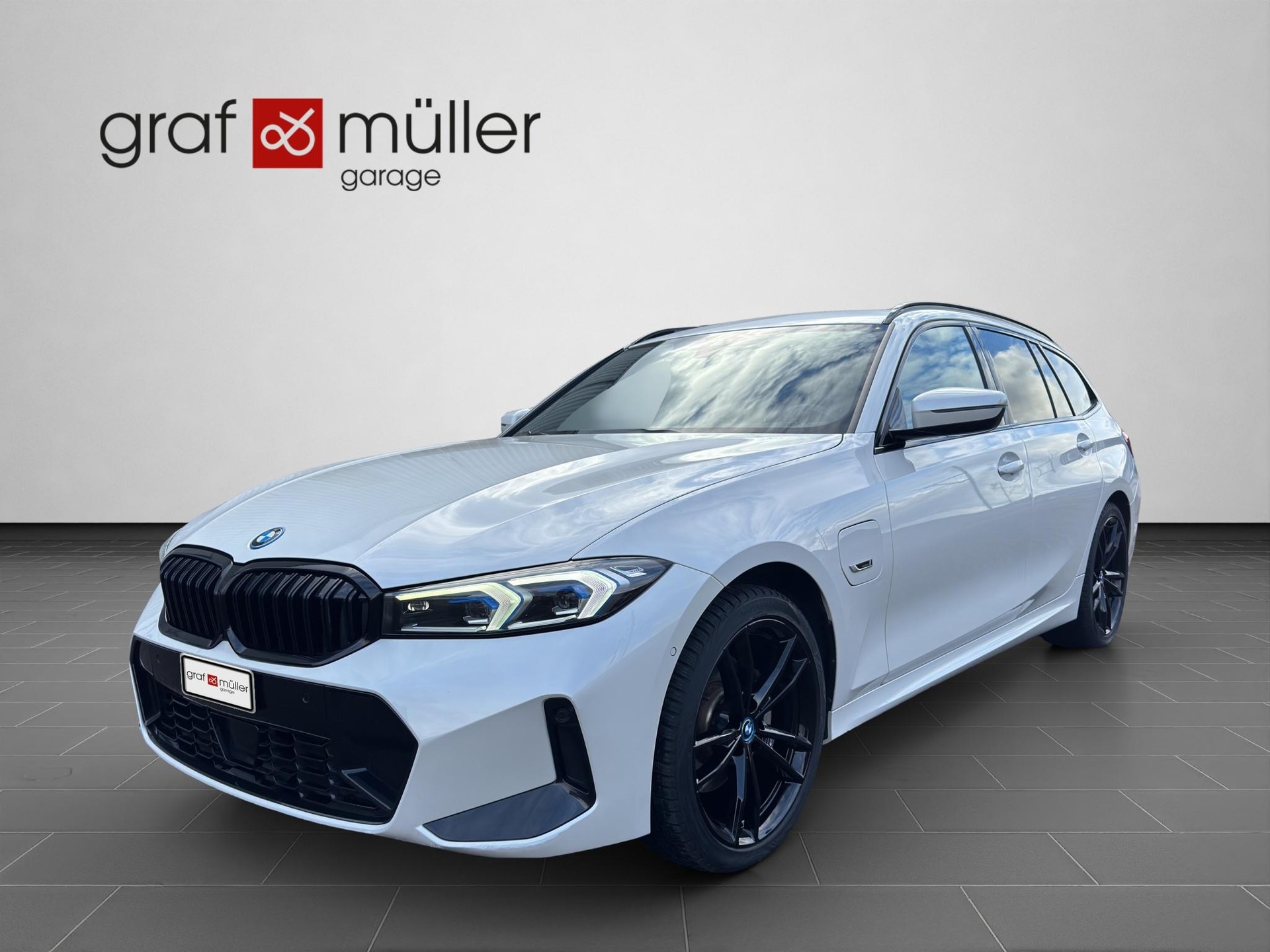 BMW 320e Touring