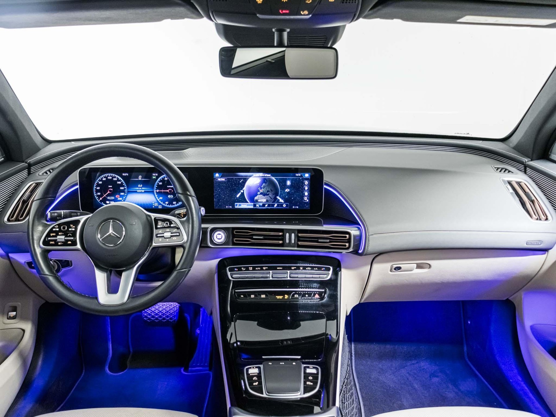 MERCEDES-BENZ EQC 400 4MATIC-image-11