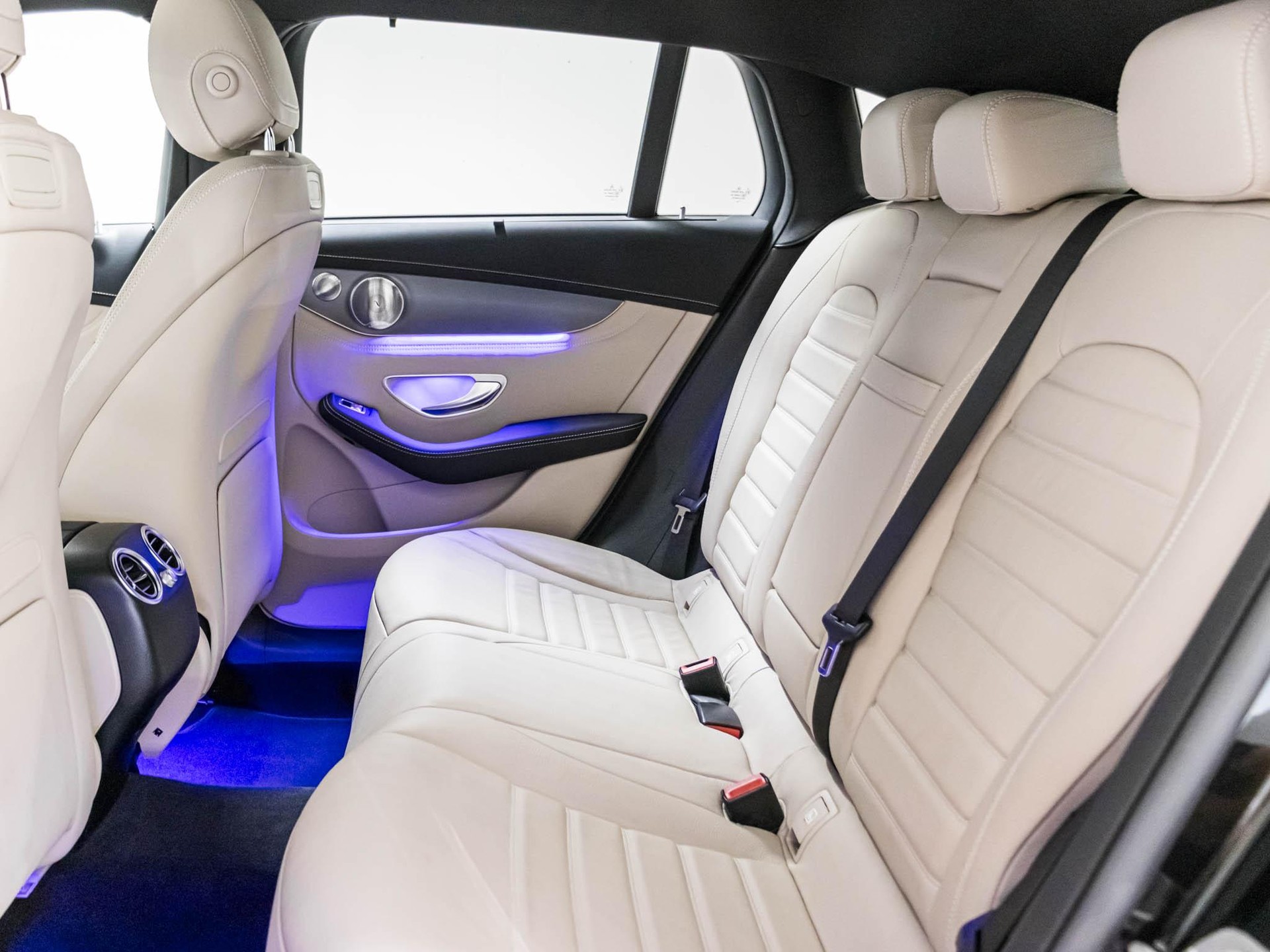 MERCEDES-BENZ EQC 400 4MATIC-image-7