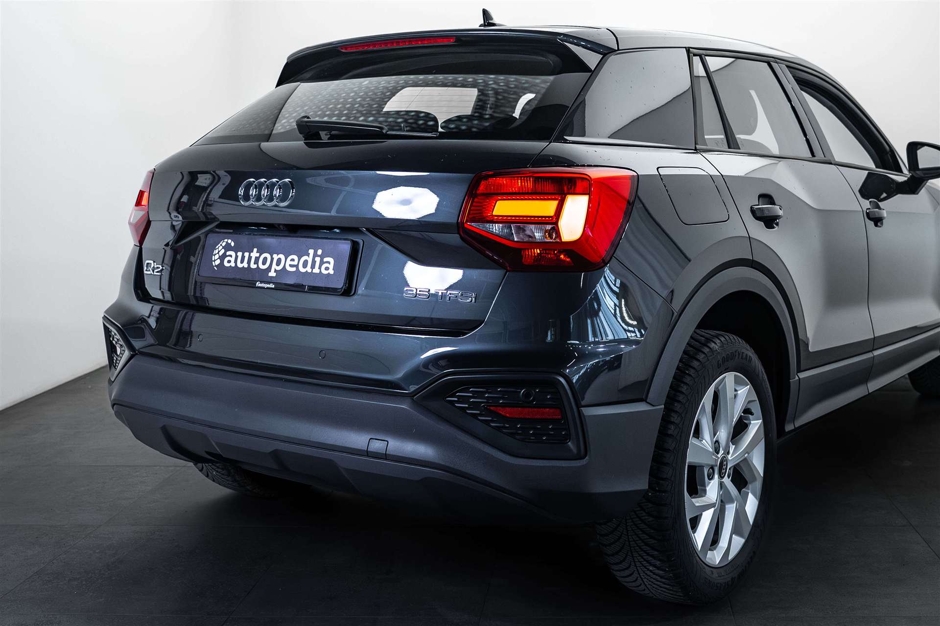 AUDI Q2 35 TFSI S-tronic 150PS-showroom-element-3