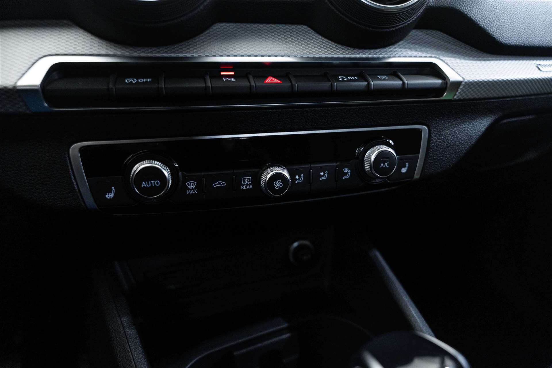 AUDI Q2 35 TFSI S-tronic 150PS-image-23