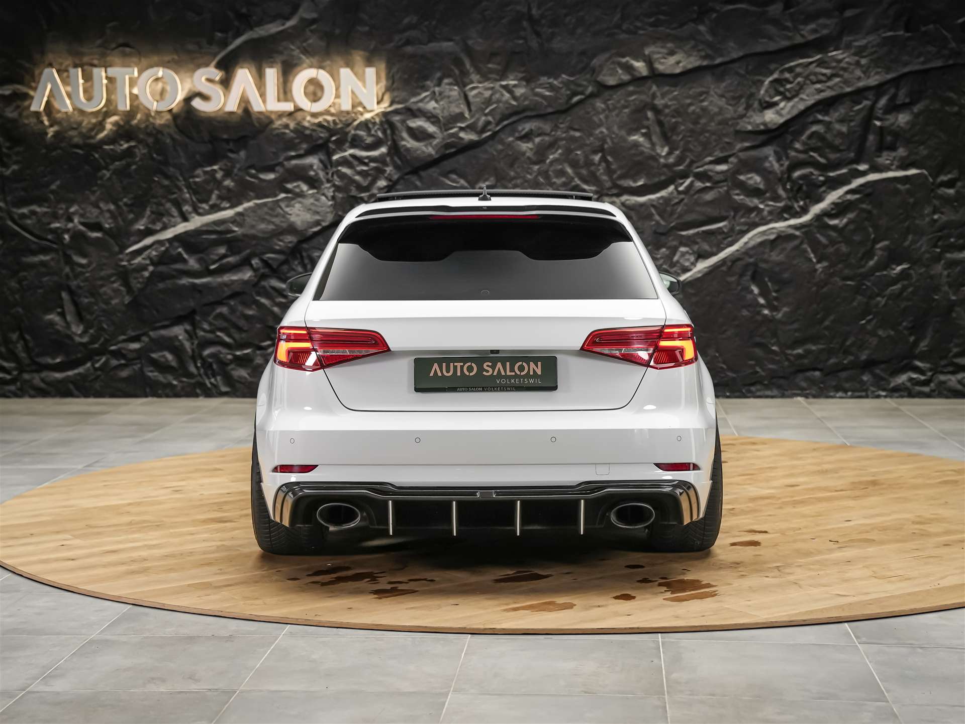 AUDI RS3 Sportback 2.5 TSI quattro S-tronic *Panorama*Eventuri*Maxton*KW*-image-4