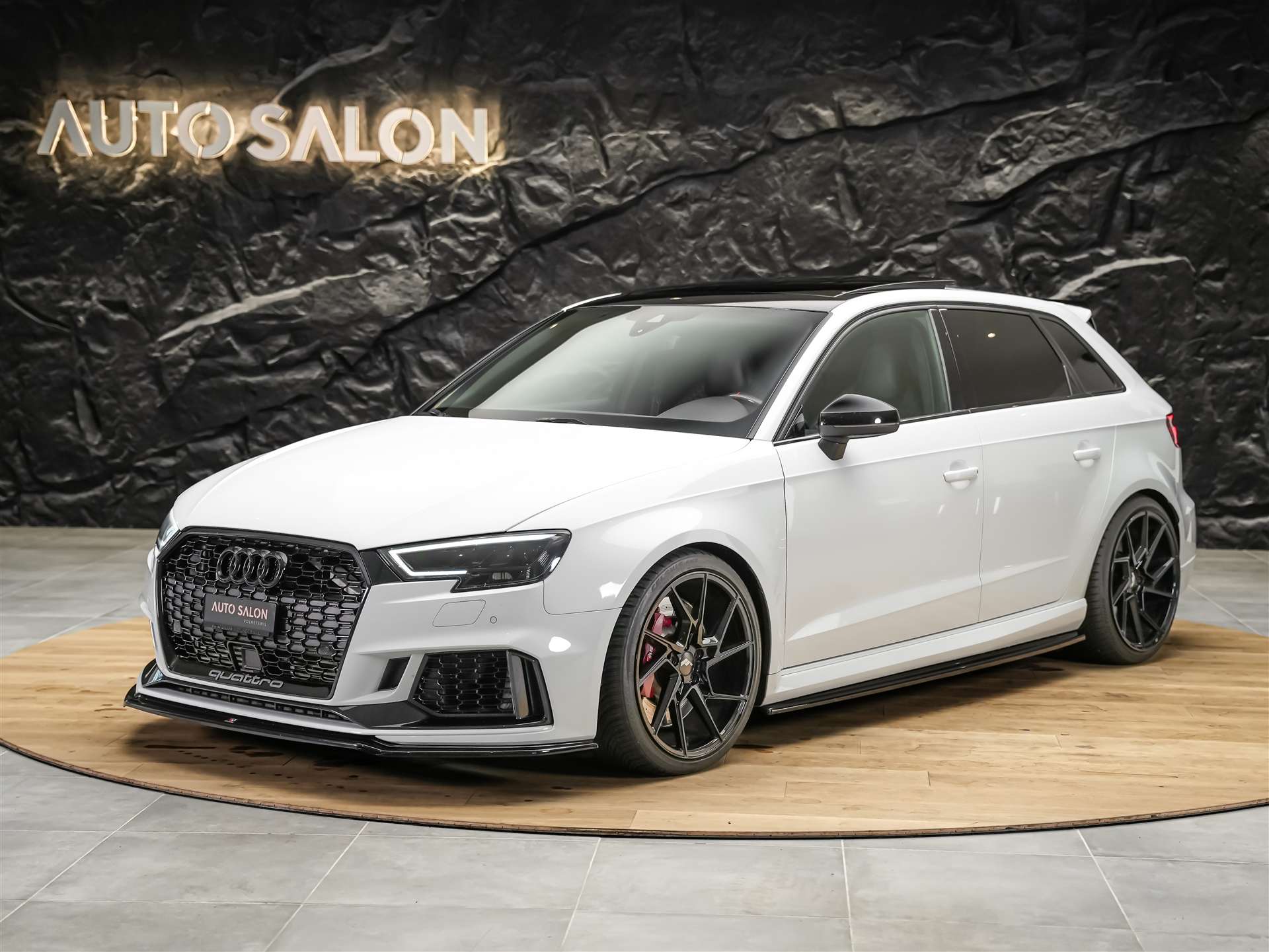 AUDI RS3 Sportback 2.5 TSI quattro S-tronic *Panorama*Eventuri*Maxton*KW*-showroom-element-1