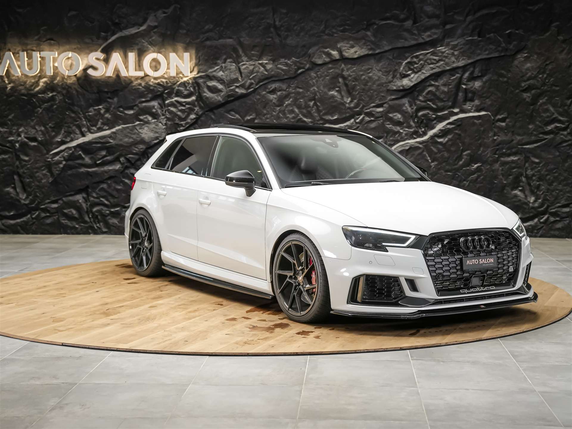 AUDI RS3 Sportback 2.5 TSI quattro S-tronic *Panorama*Eventuri*Maxton*KW*-image-6