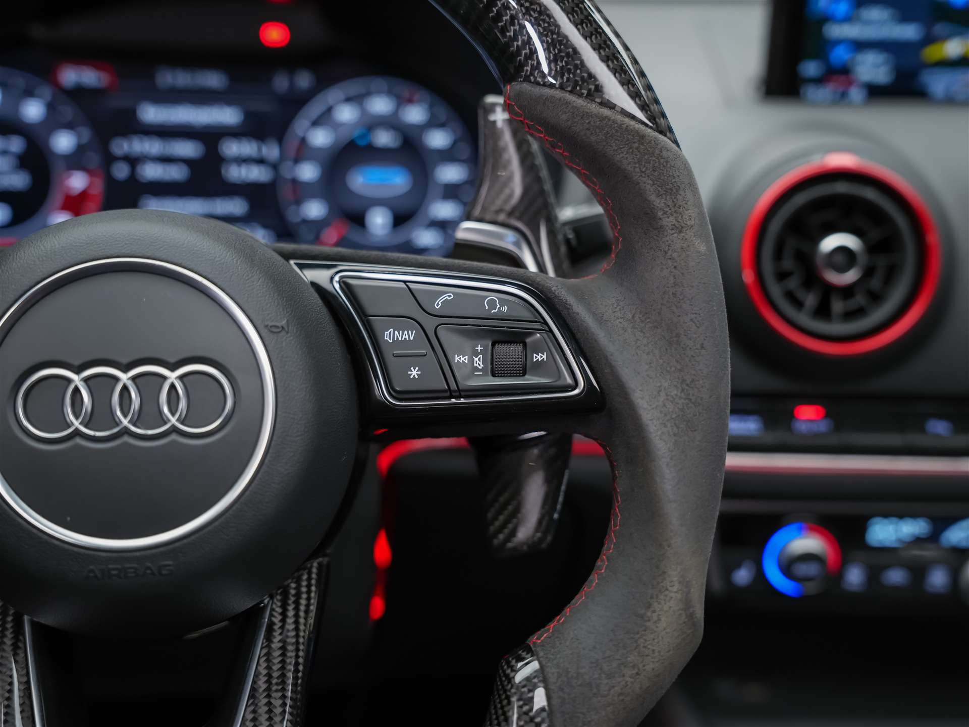 AUDI RS3 Sportback 2.5 TSI quattro S-tronic *Panorama*Eventuri*Maxton*KW*-image-30