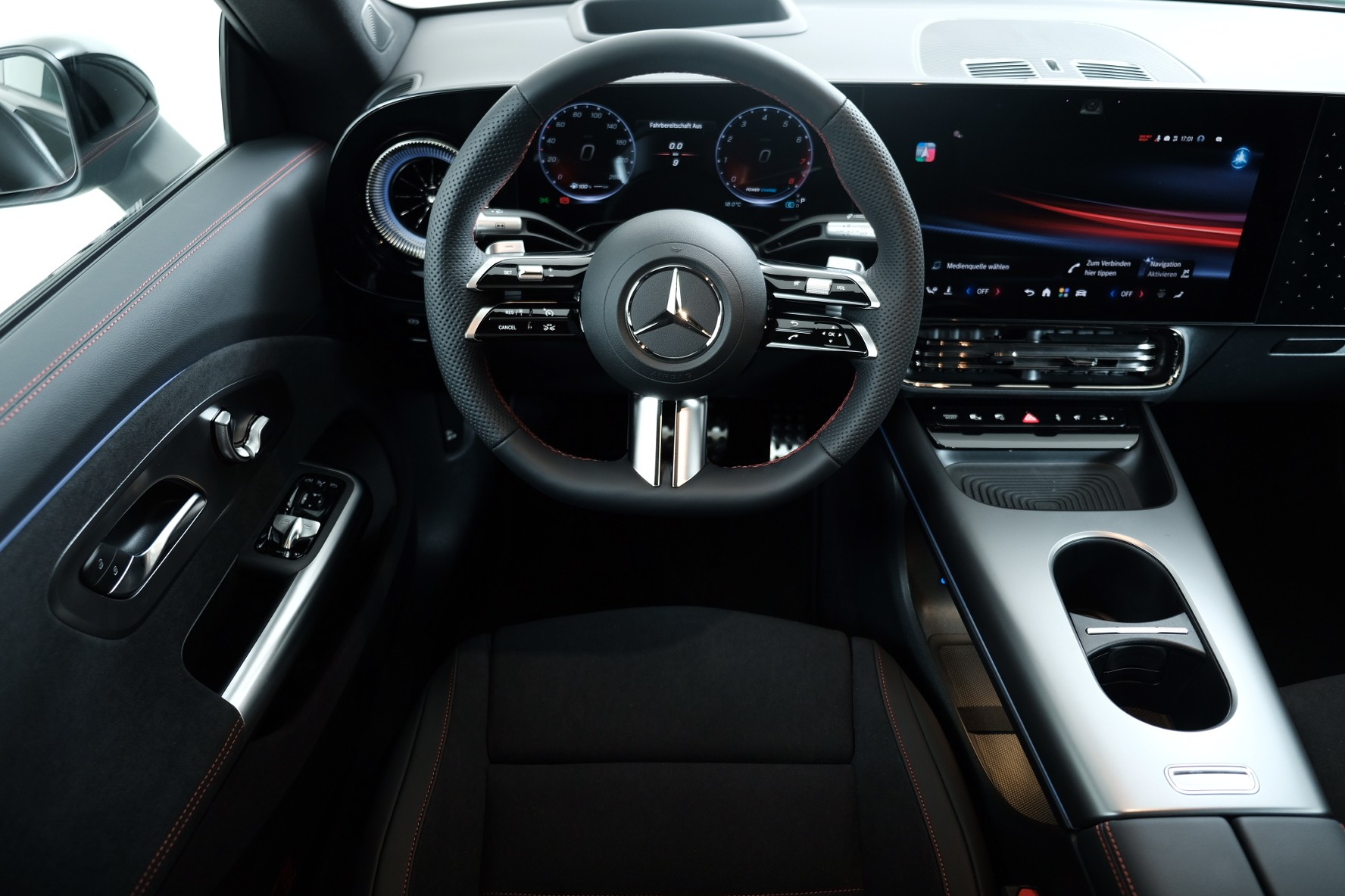 MERCEDES-BENZ CLA 220 8G-DCT 4Matic-image-6