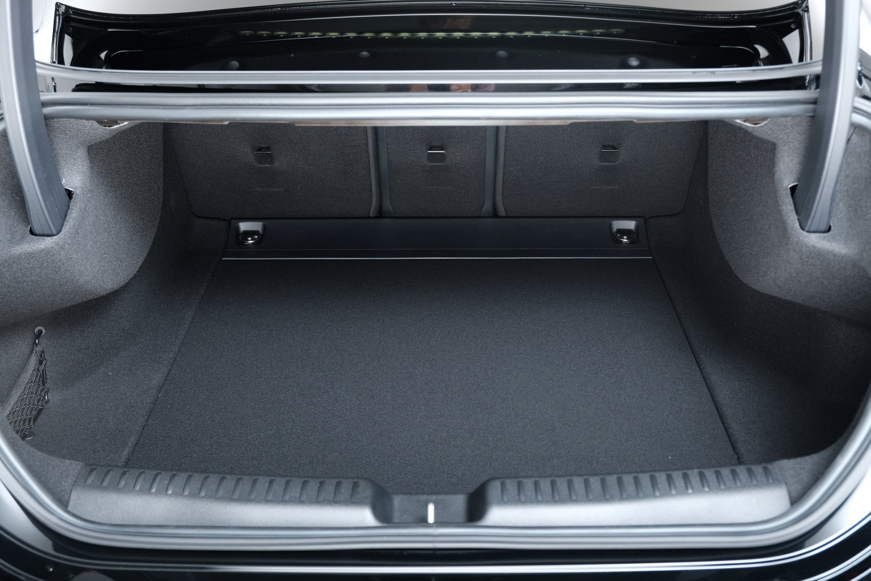 MERCEDES-BENZ CLA 220 8G-DCT 4Matic-image-13