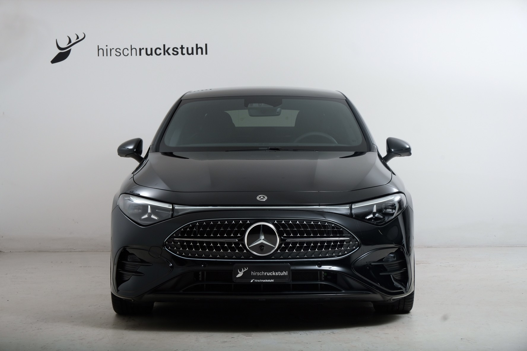 MERCEDES-BENZ CLA 220 8G-DCT 4Matic-showroom-element-1