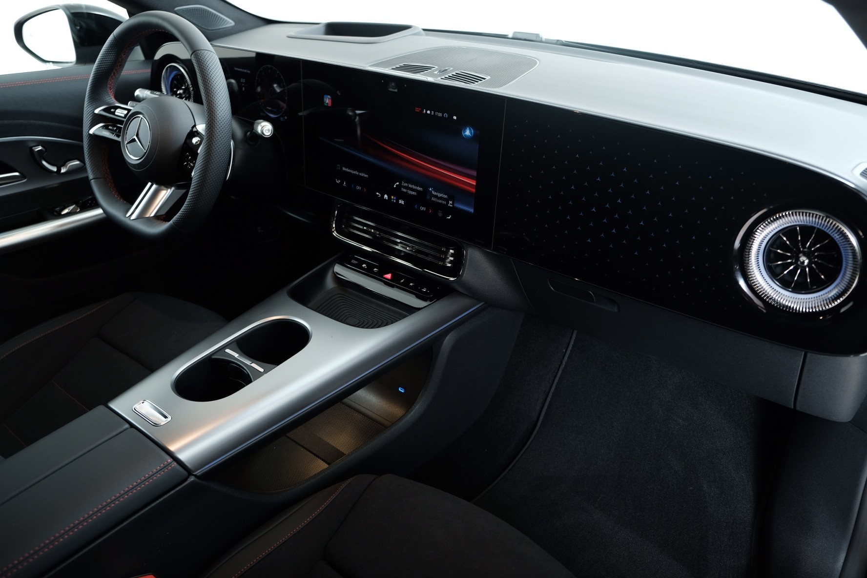 MERCEDES-BENZ CLA 220 8G-DCT 4Matic-image-5