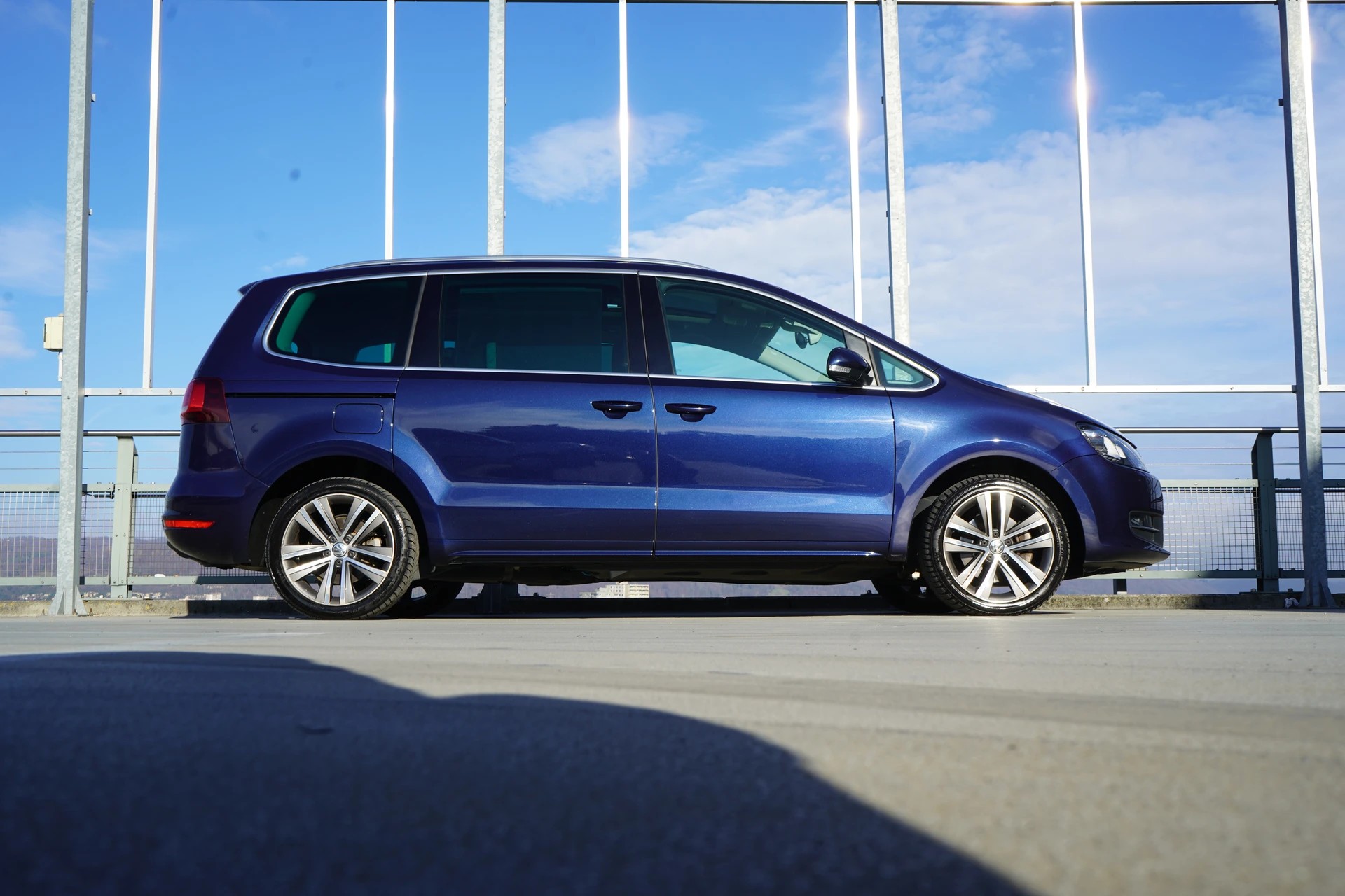VW SHARAN 2.0 TDI BMT HIGHLINE SPORT 4MOTION DSG l 184 PS-image-0