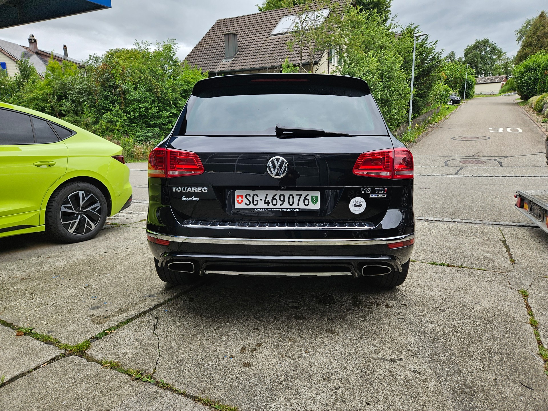 VW Touareg 3.0 TDI R-Line BlueMotion Technology Tiptronic-image-5