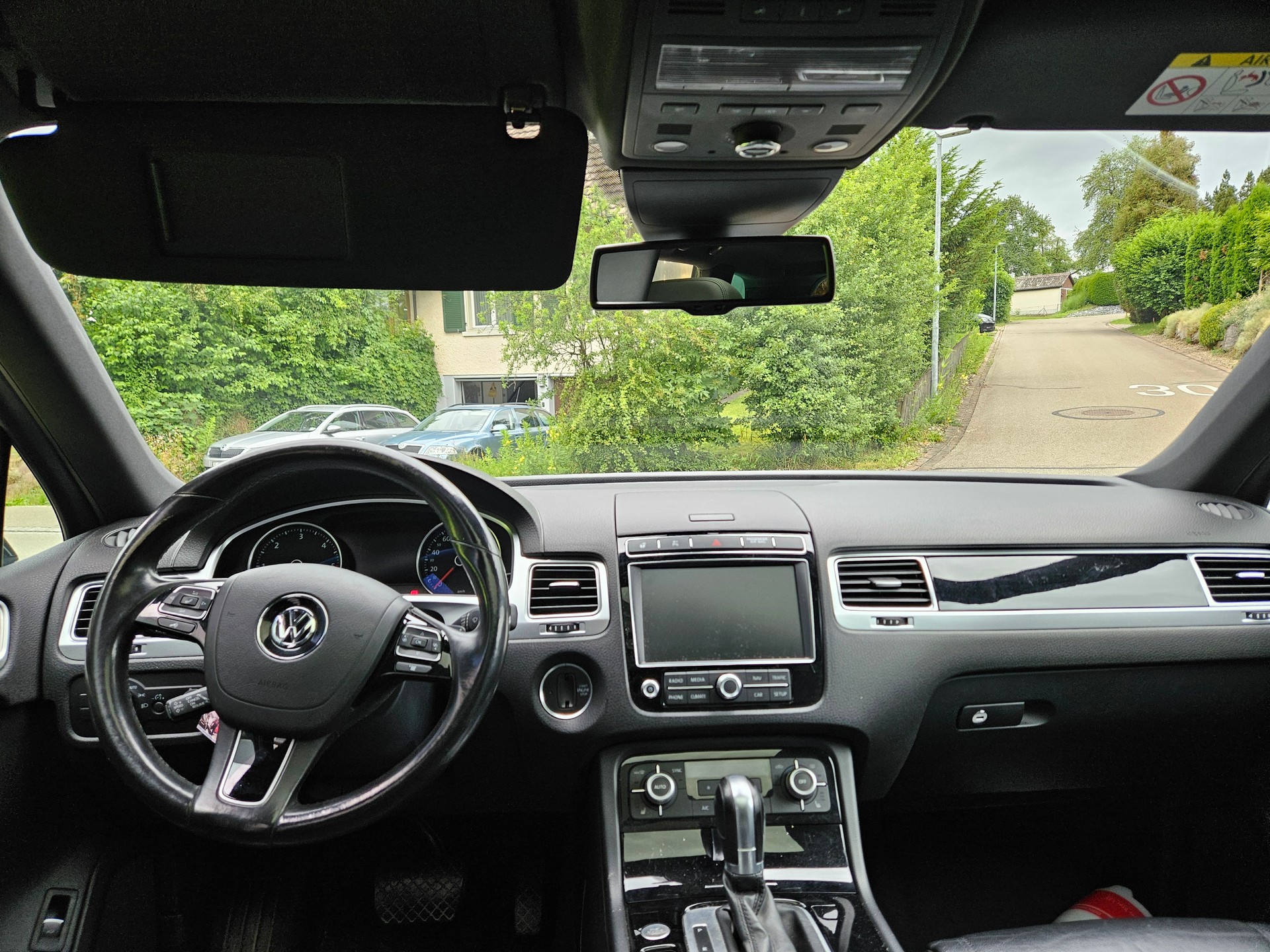VW Touareg 3.0 TDI R-Line BlueMotion Technology Tiptronic-image-7