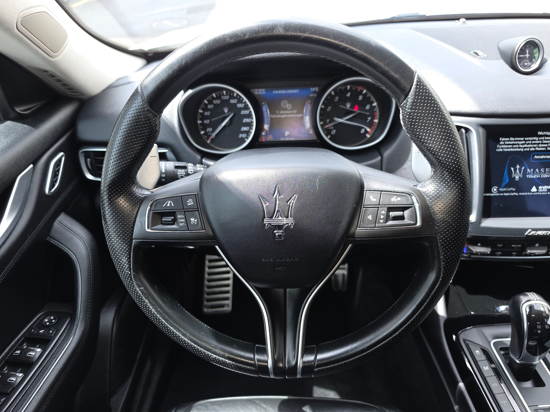 MASERATI Levante S 3.0V6 GranSport-image-21