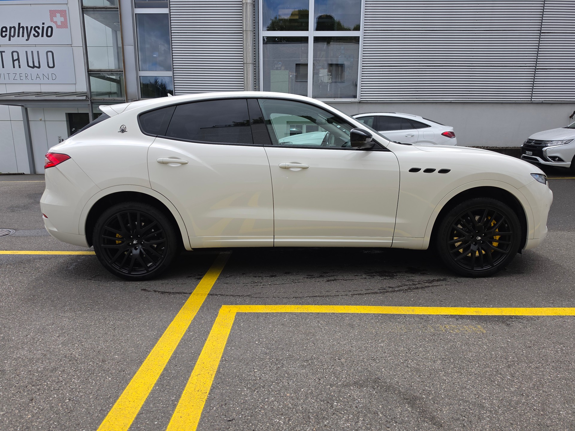MASERATI Levante S 3.0V6 GranSport-showroom-element-3